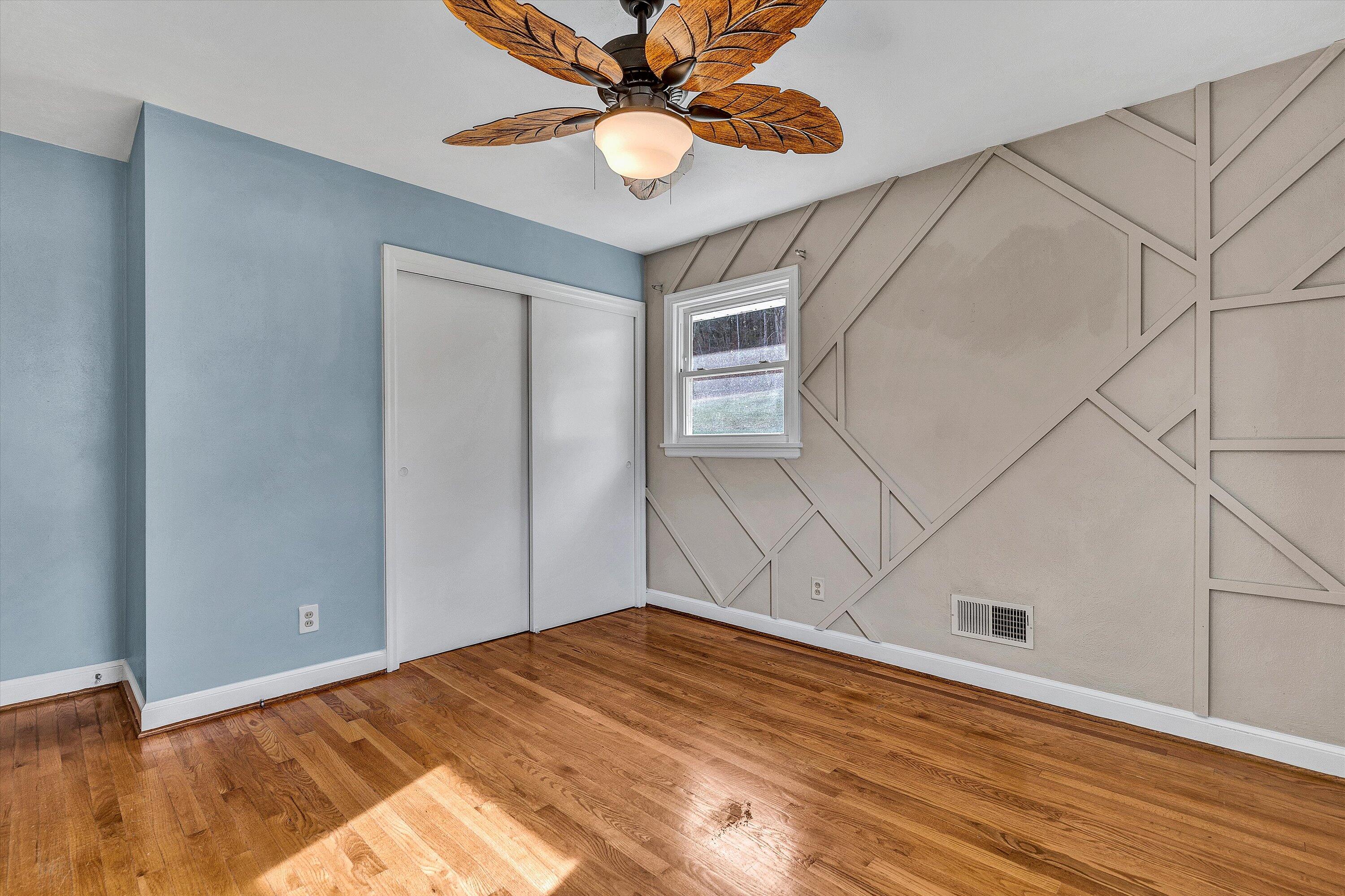 8190 Martins Creek RD