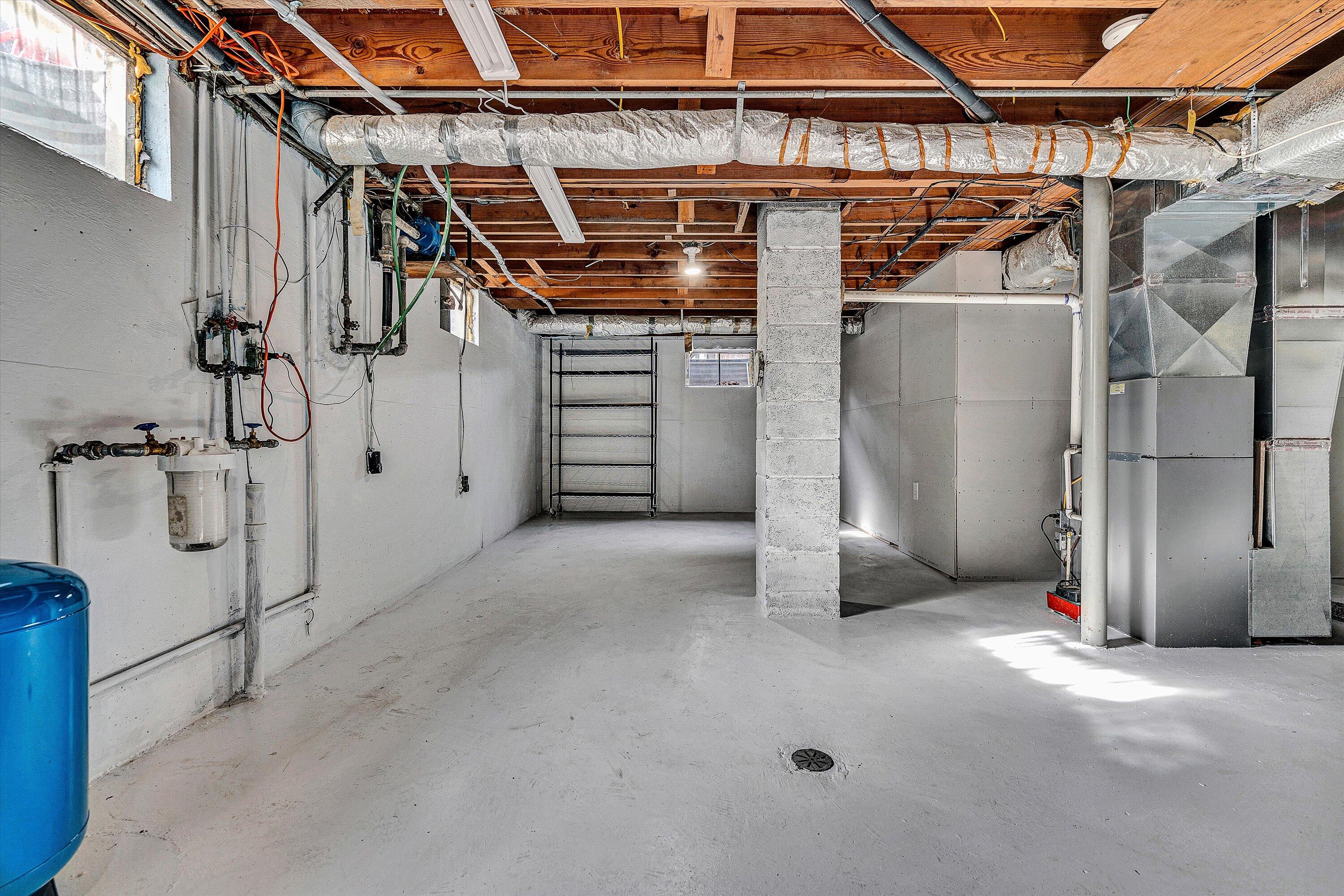 8190 Martins Creek RD