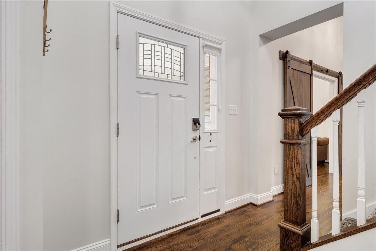 565 Brush Mountain RD