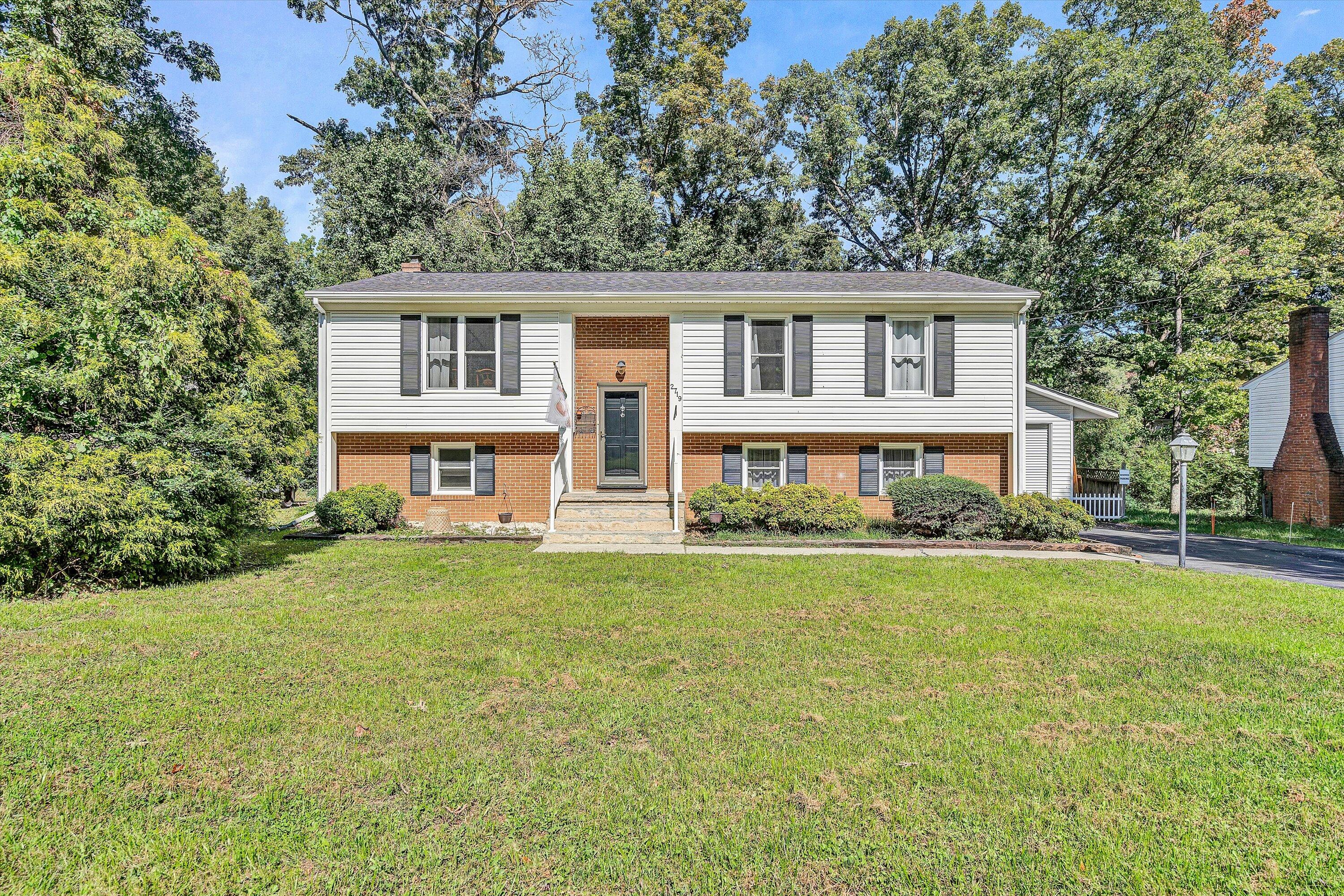 2719 WHITE PELICAN LN