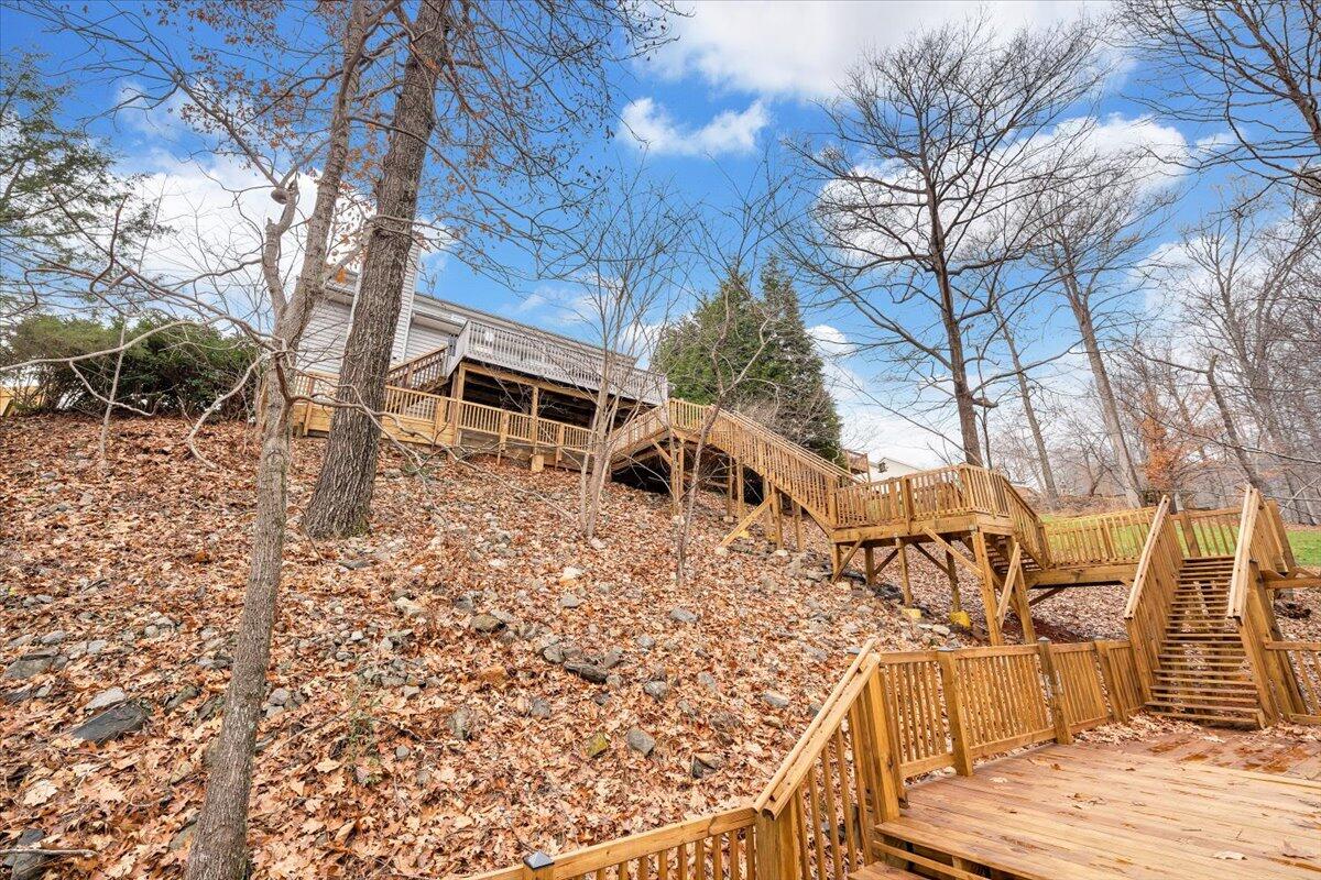 12 Crestwood DR