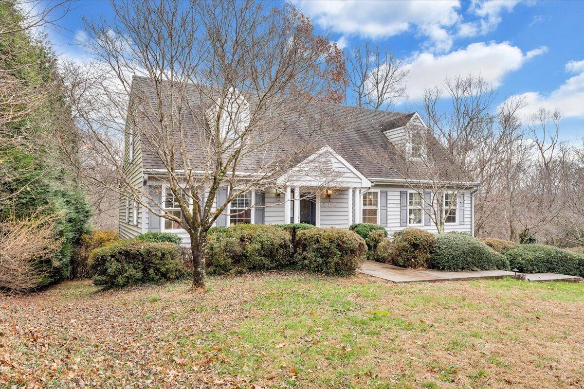 12 Crestwood DR