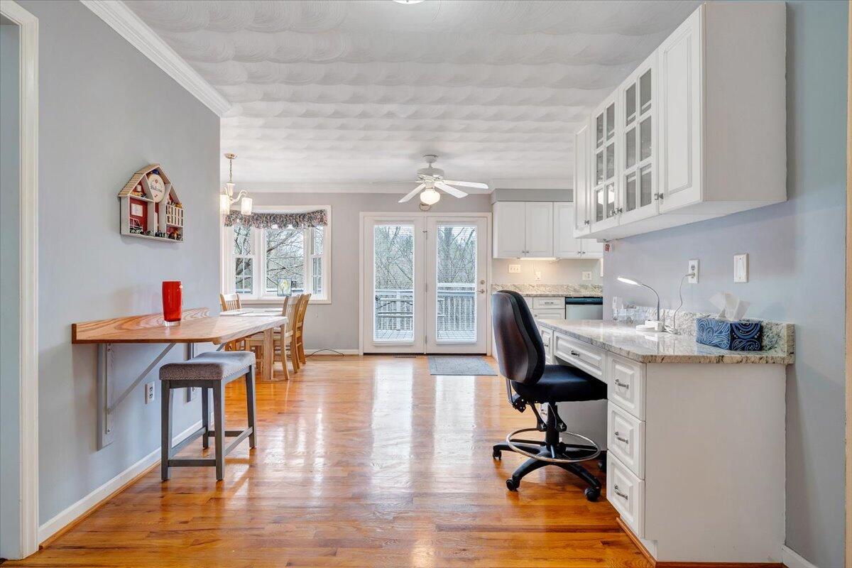 12 Crestwood DR