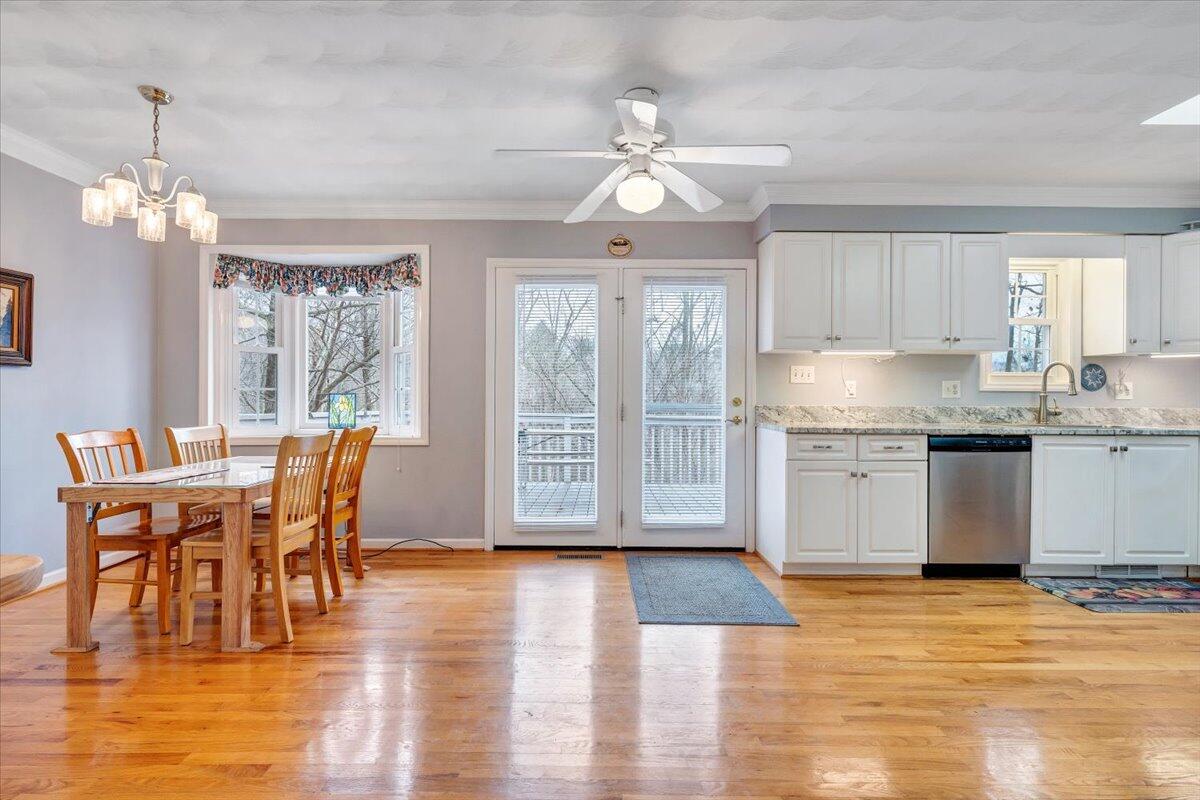 12 Crestwood DR
