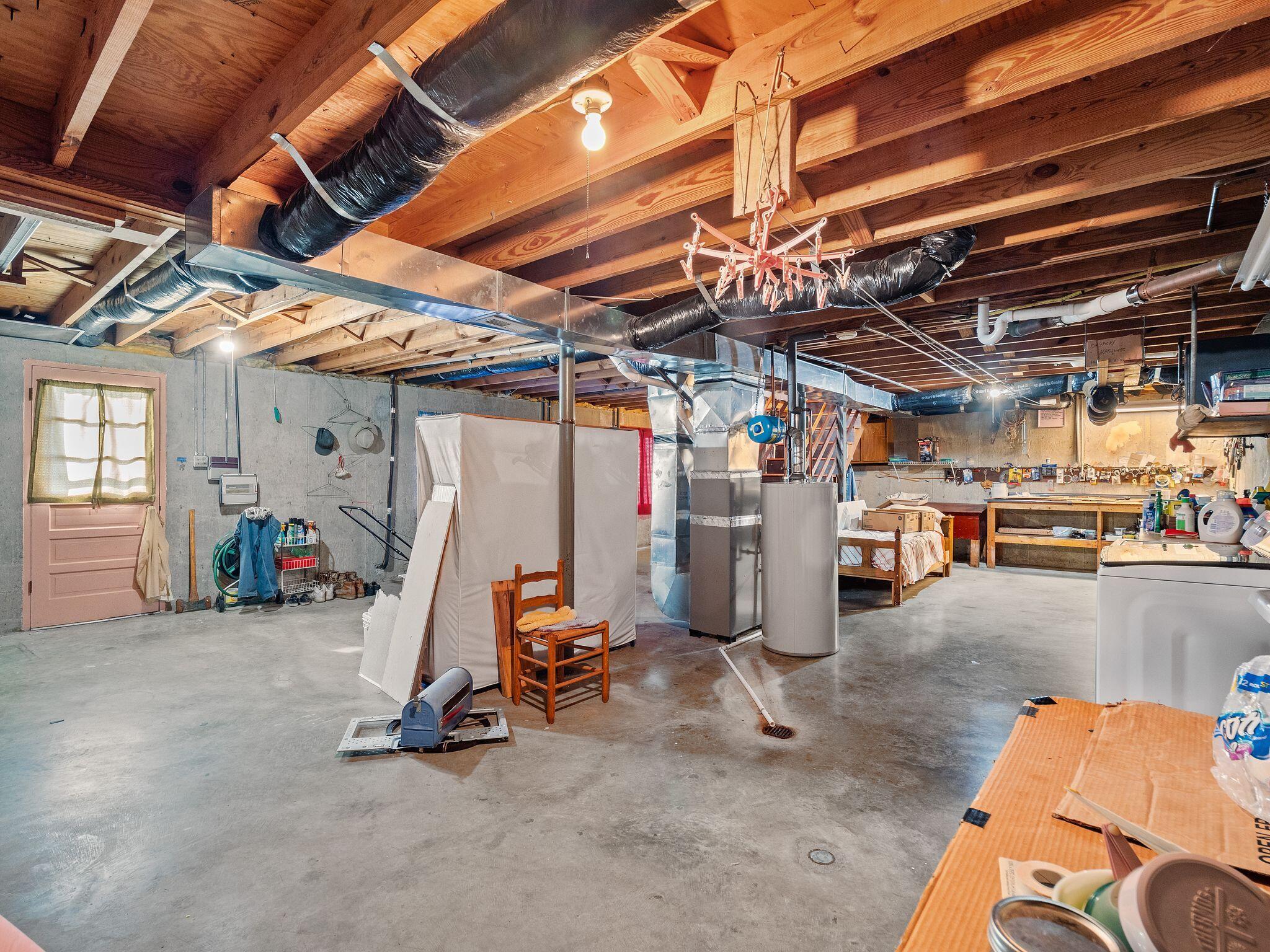 3664 Rolling Hills AVE NW