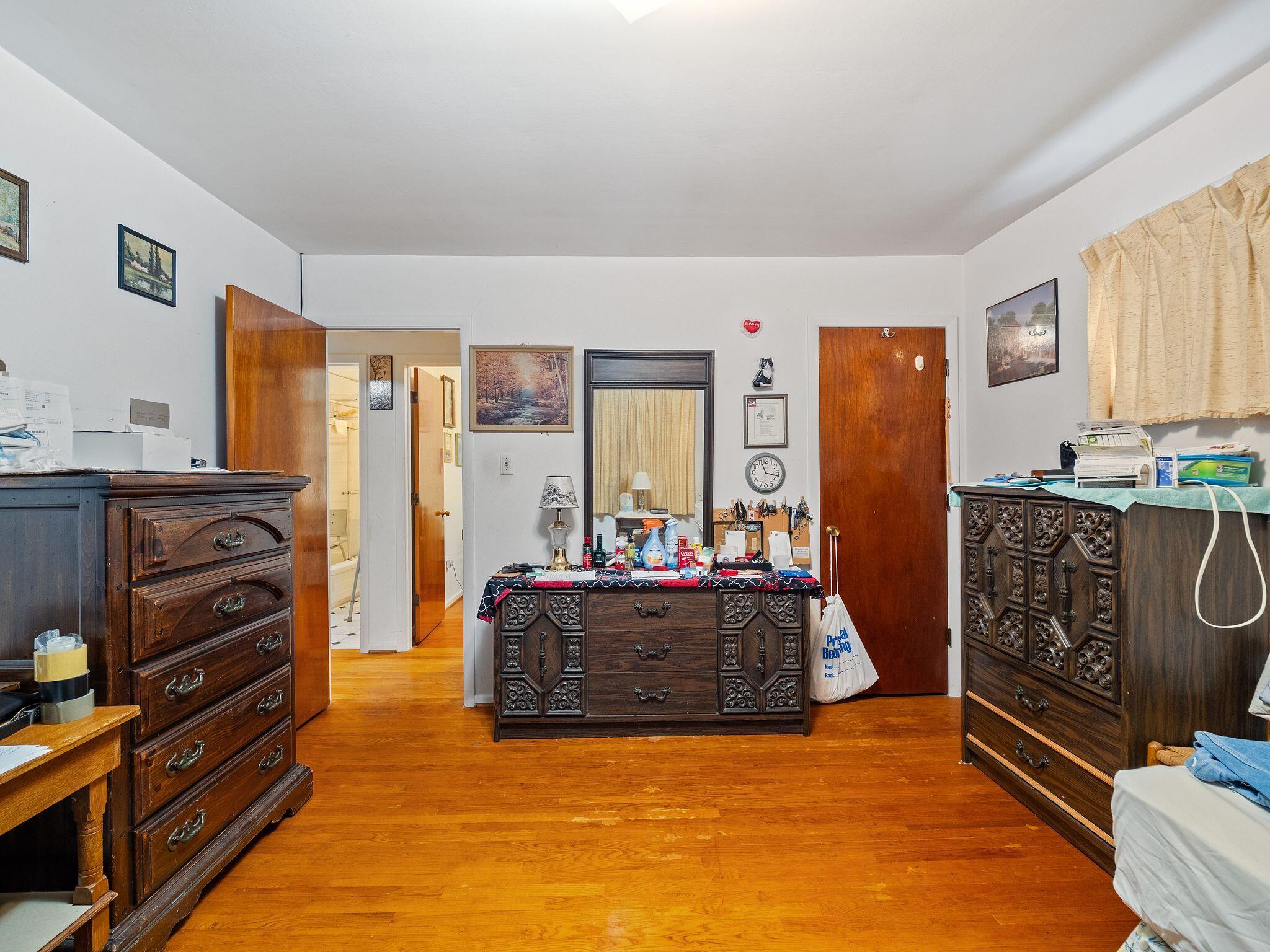 3664 Rolling Hills AVE NW