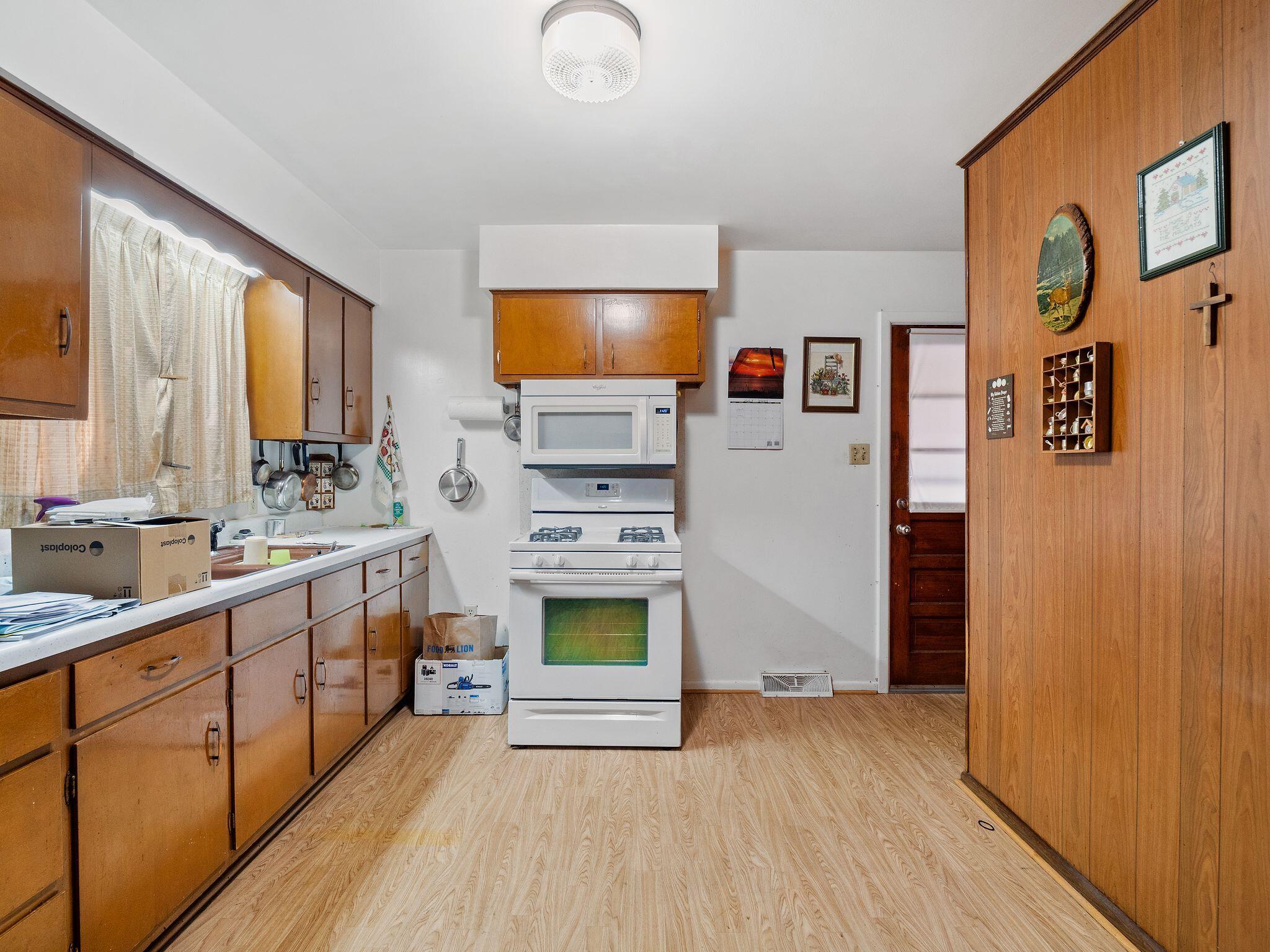 3664 Rolling Hills AVE NW