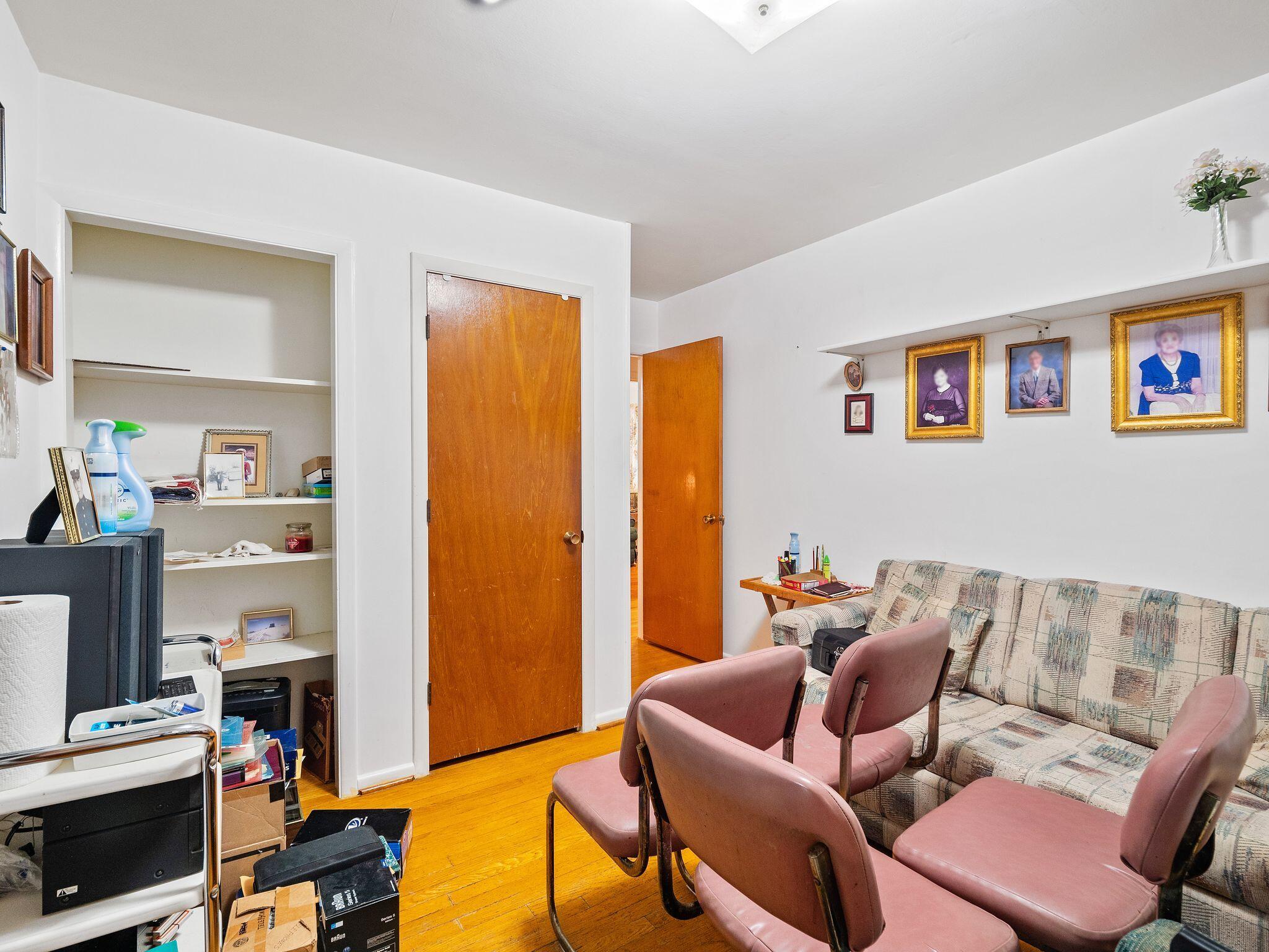 3664 Rolling Hills AVE NW