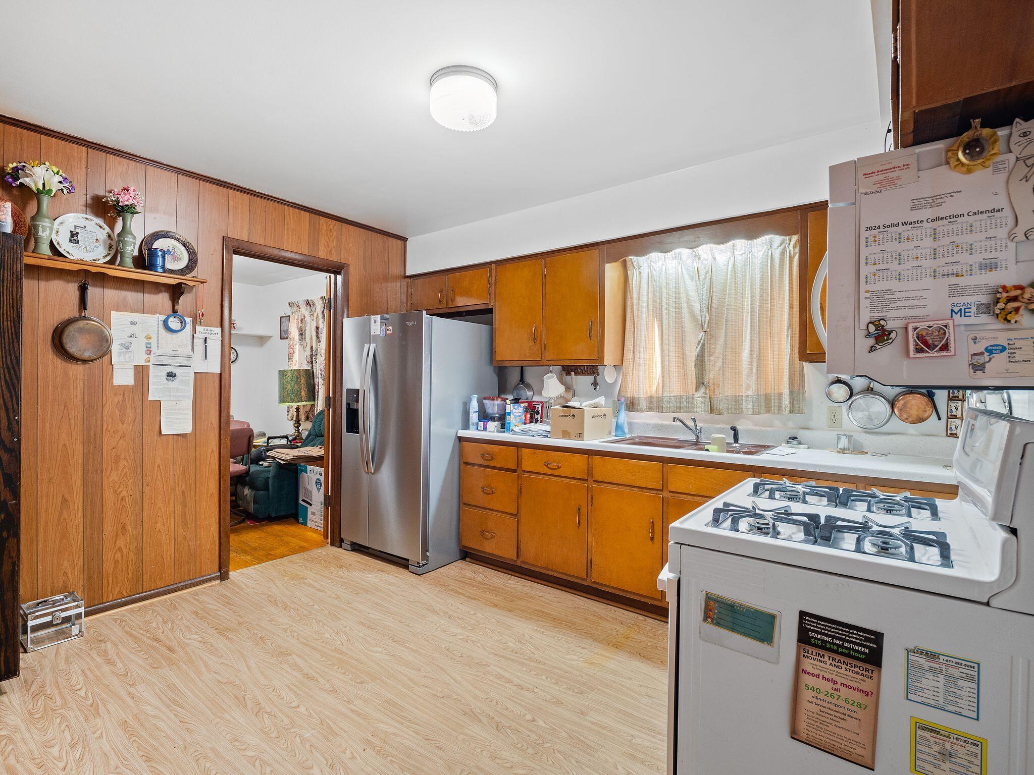 3664 Rolling Hills AVE NW