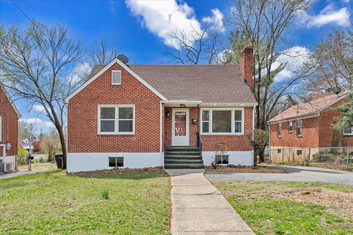3012 Cove RD NW