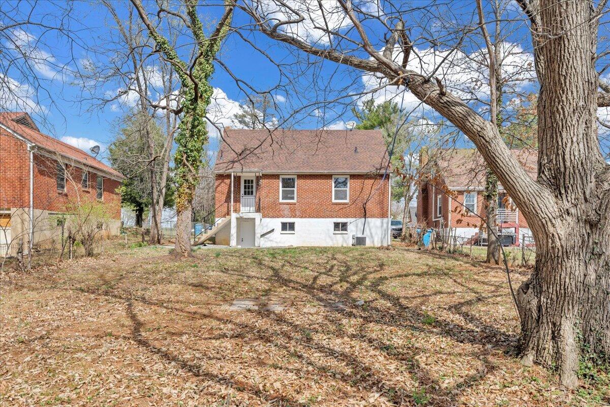 3012 Cove RD NW