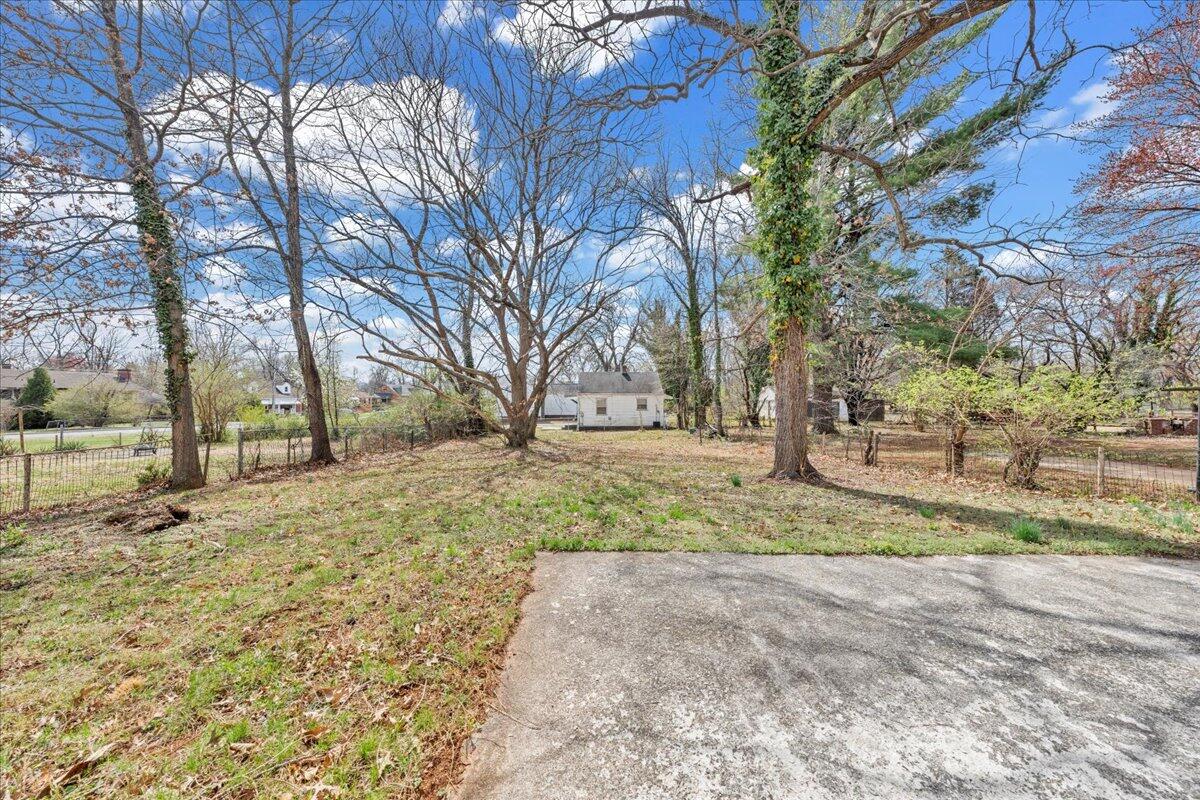 3012 Cove RD NW