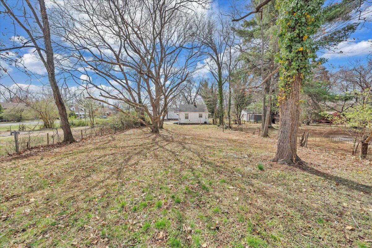 3012 Cove RD NW