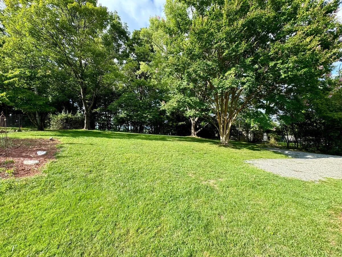 3105 Glenmont DR SW