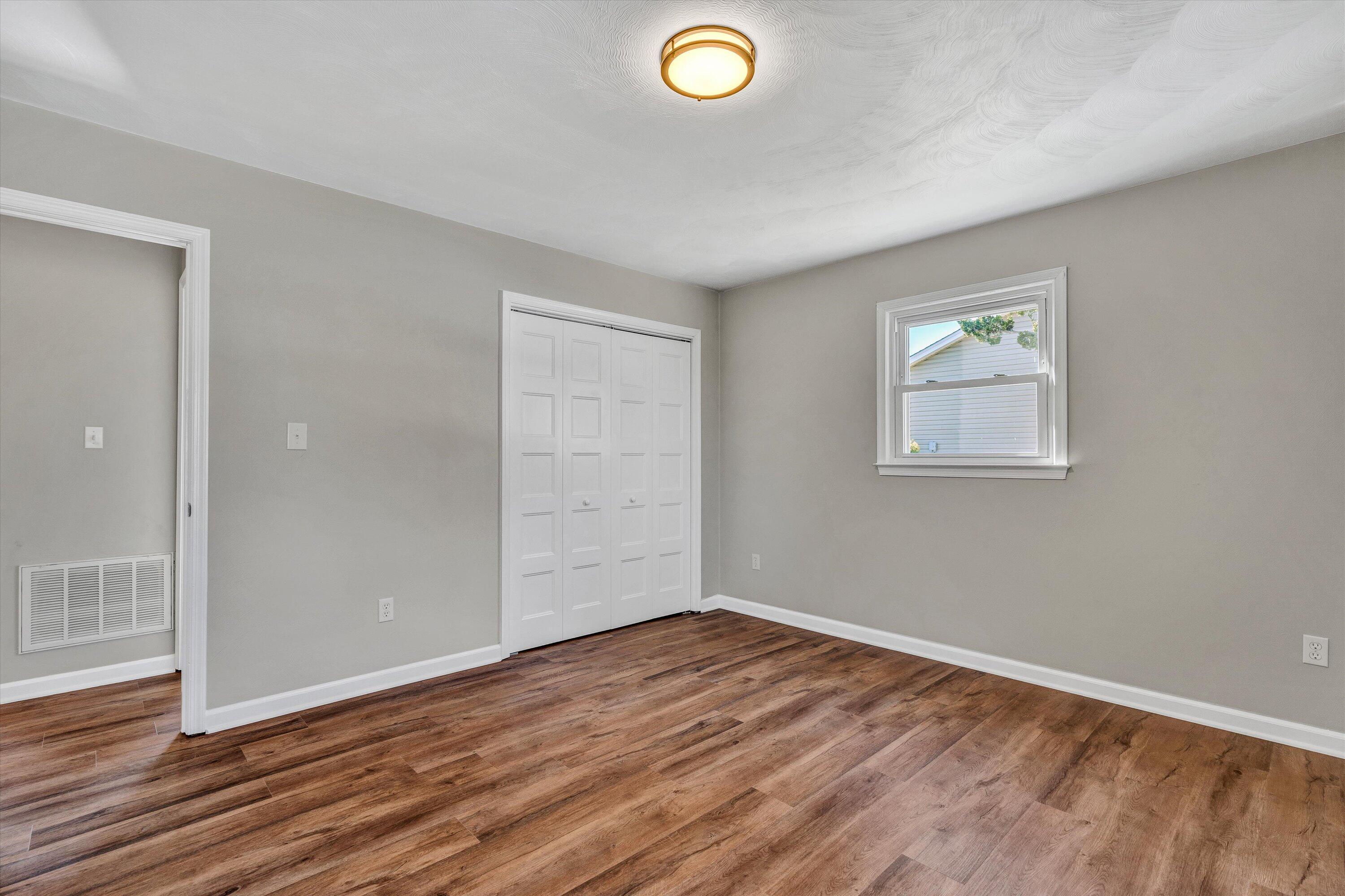 3105 Glenmont DR SW