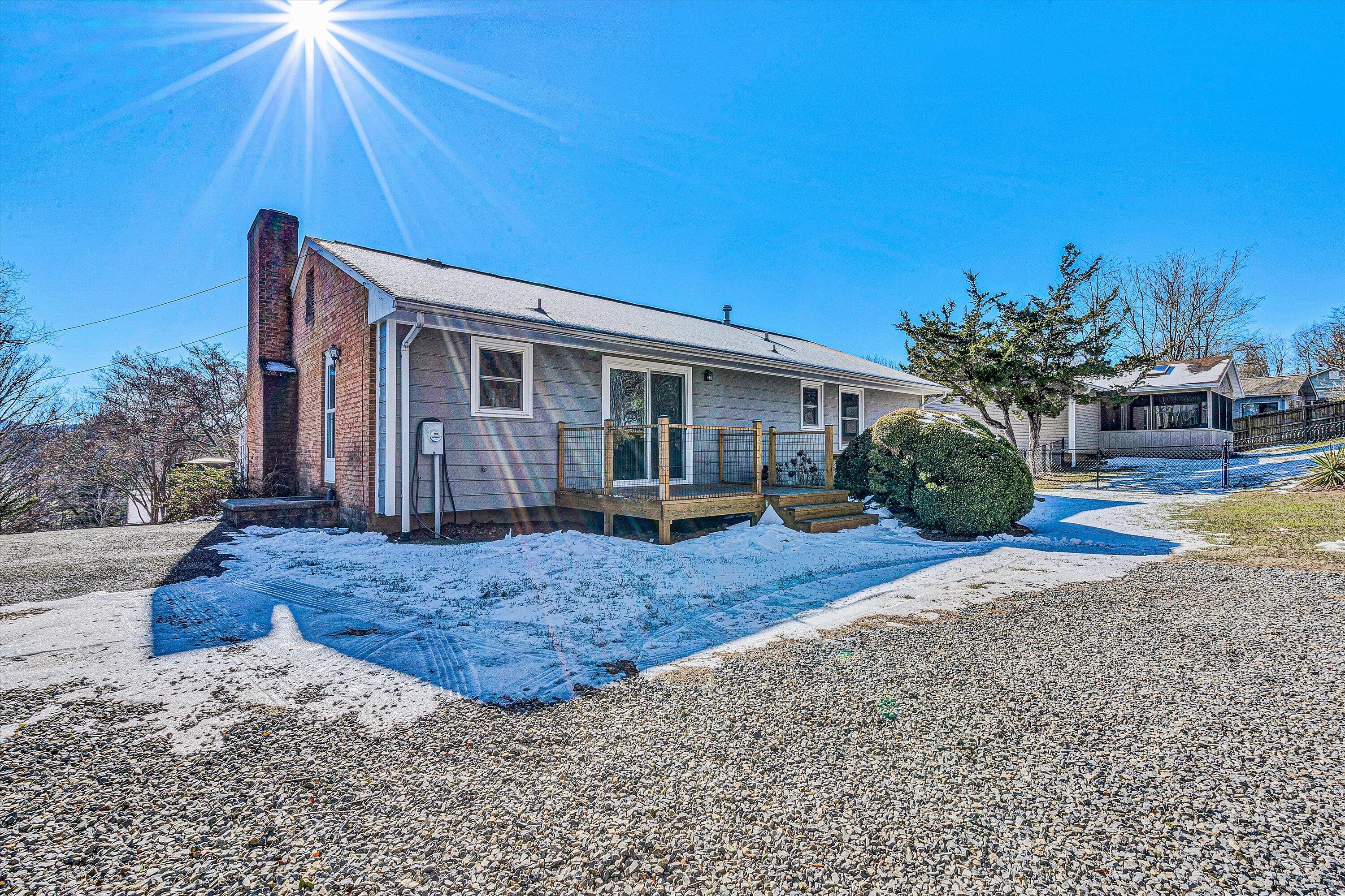 3105 Glenmont DR SW