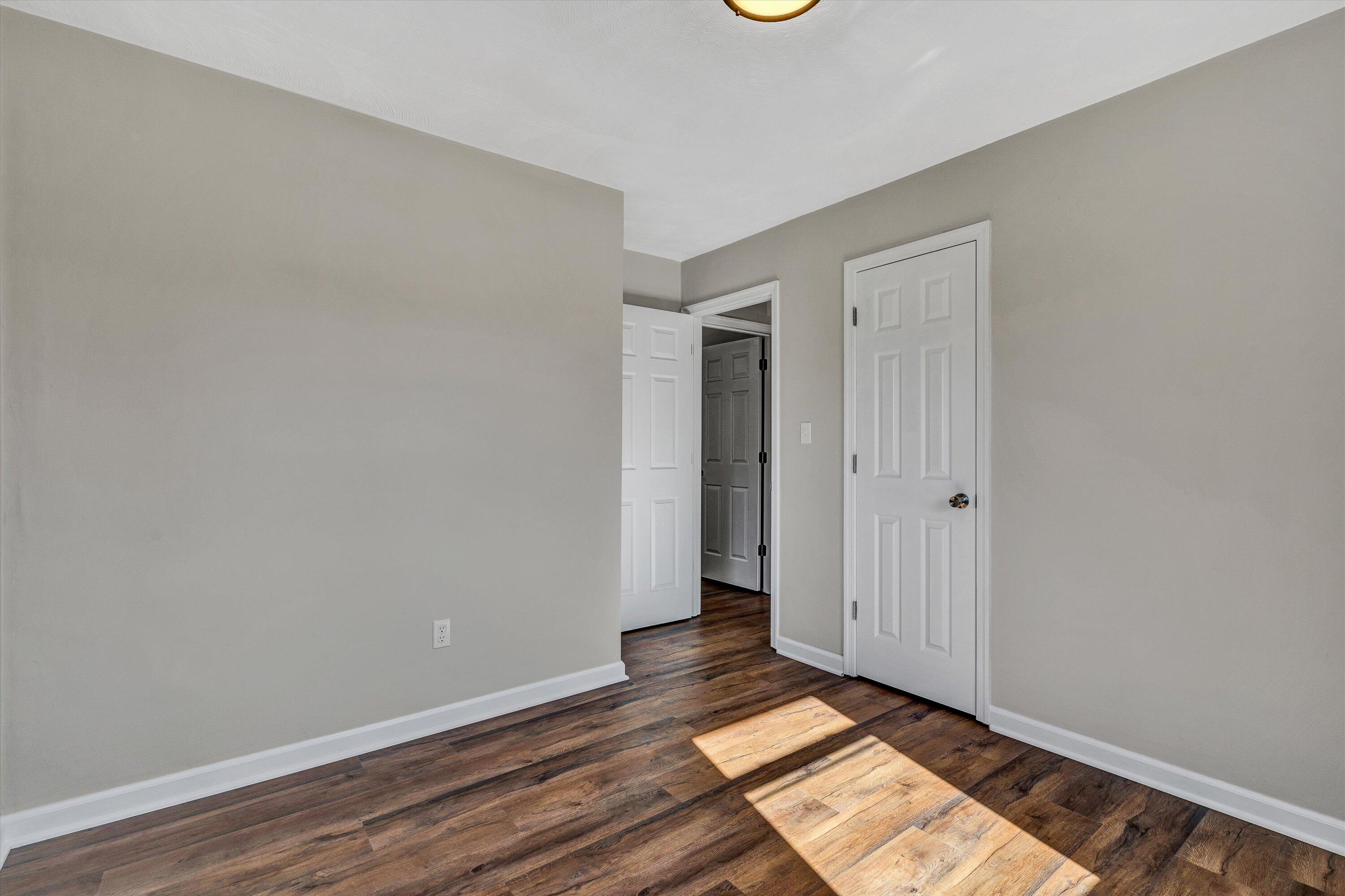 3105 Glenmont DR SW