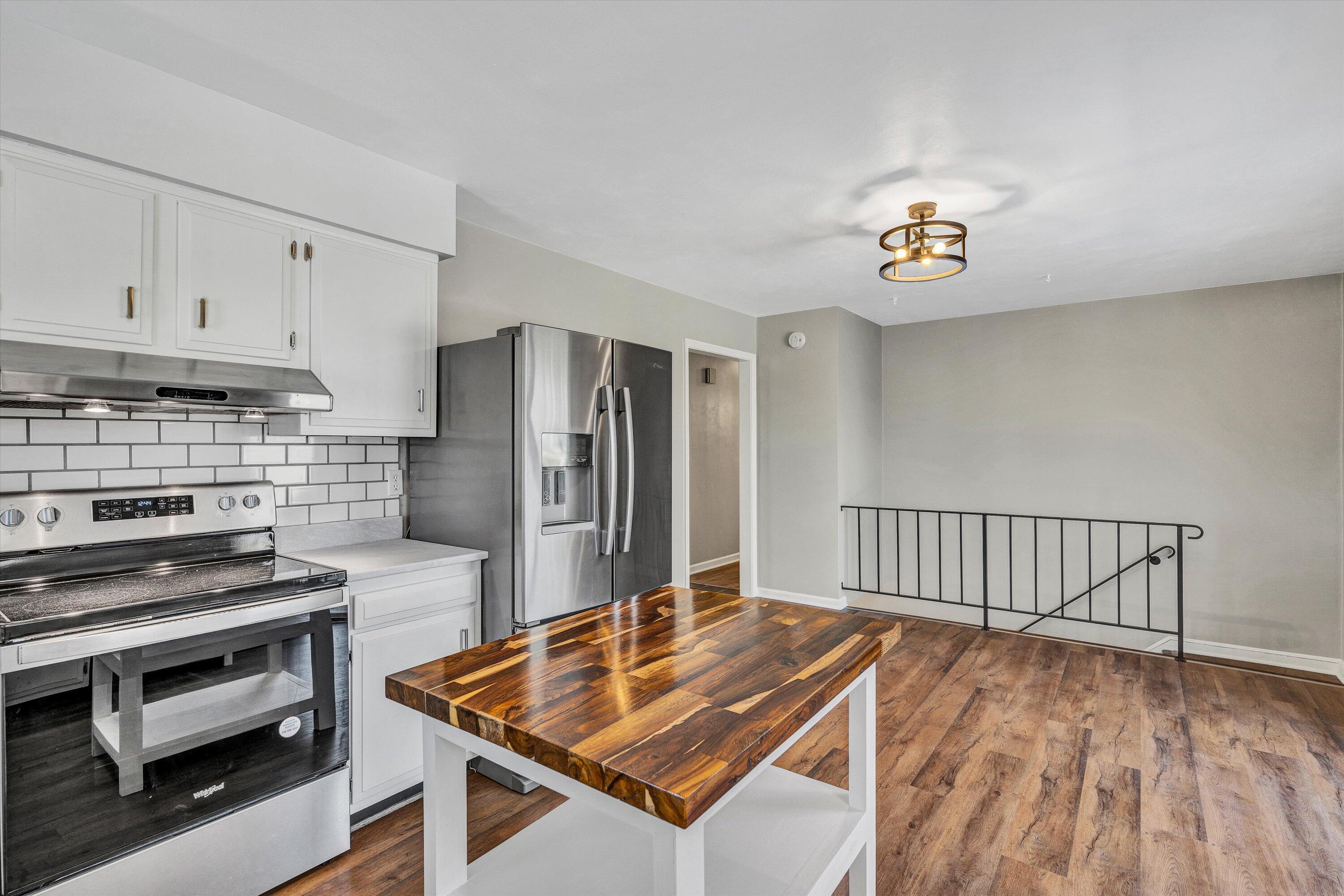 3105 Glenmont DR SW