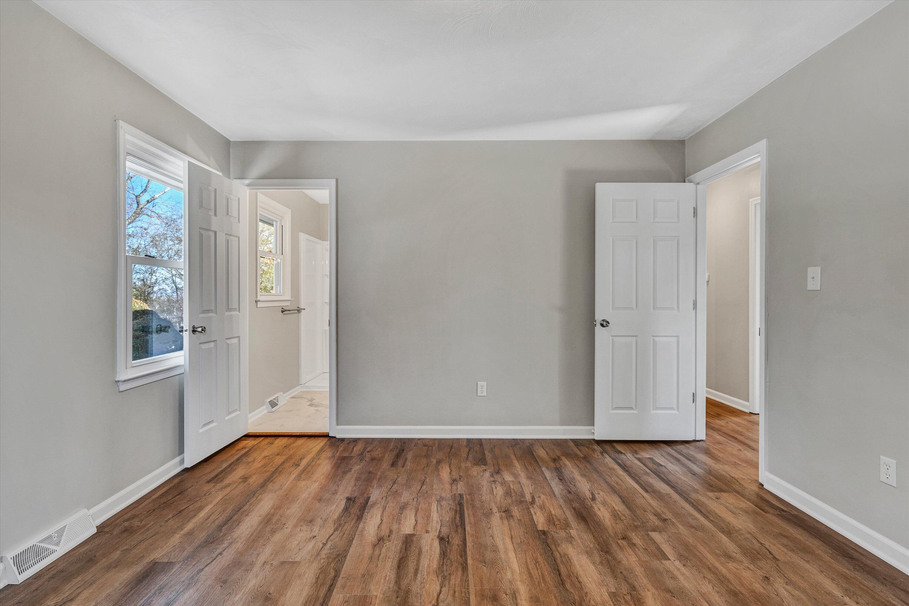 3105 Glenmont DR SW
