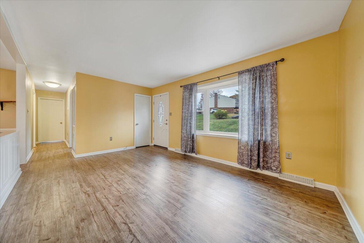 5137 Waxmyrtle DR