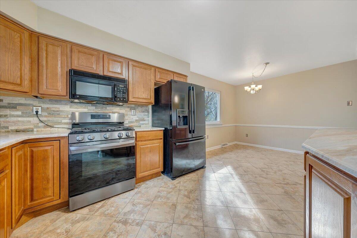 5137 Waxmyrtle DR