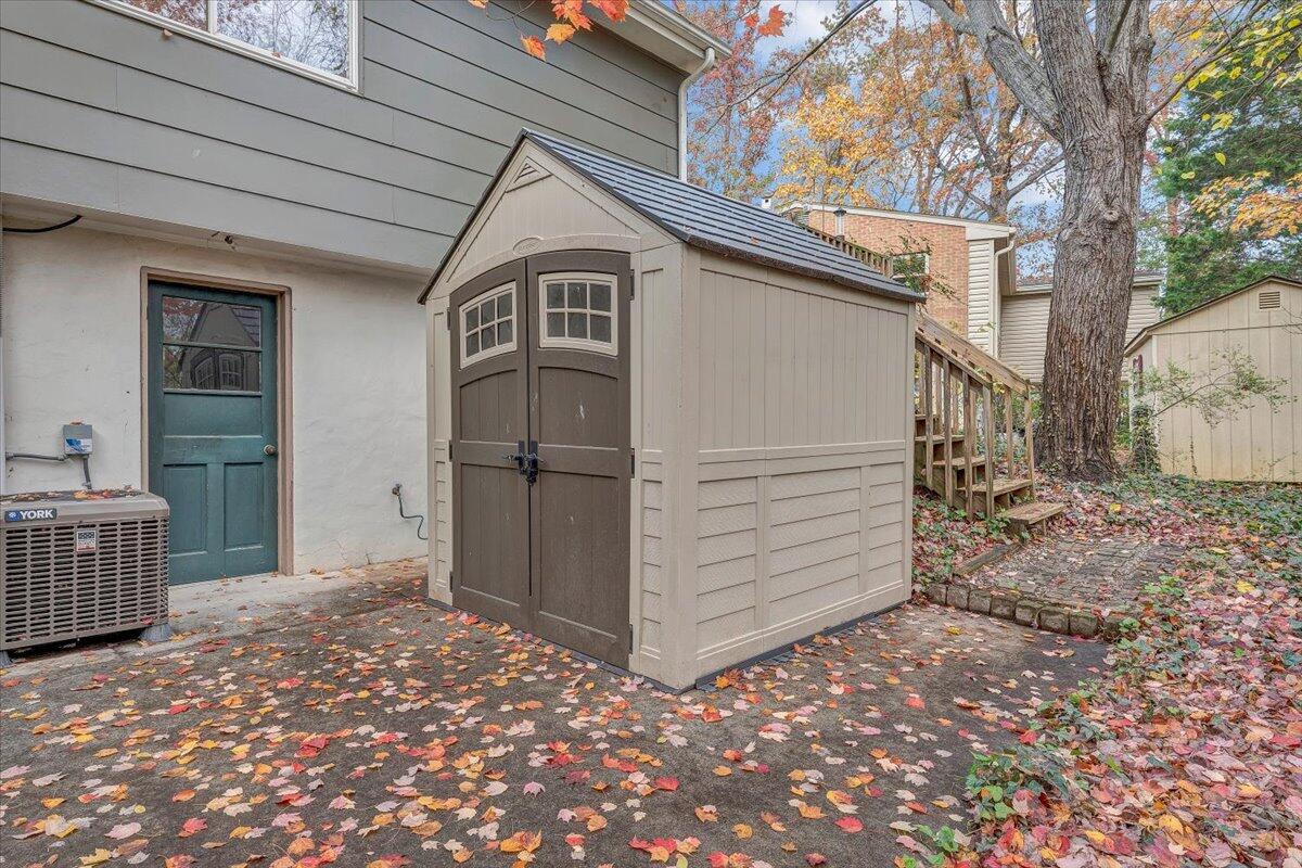 5137 Waxmyrtle DR