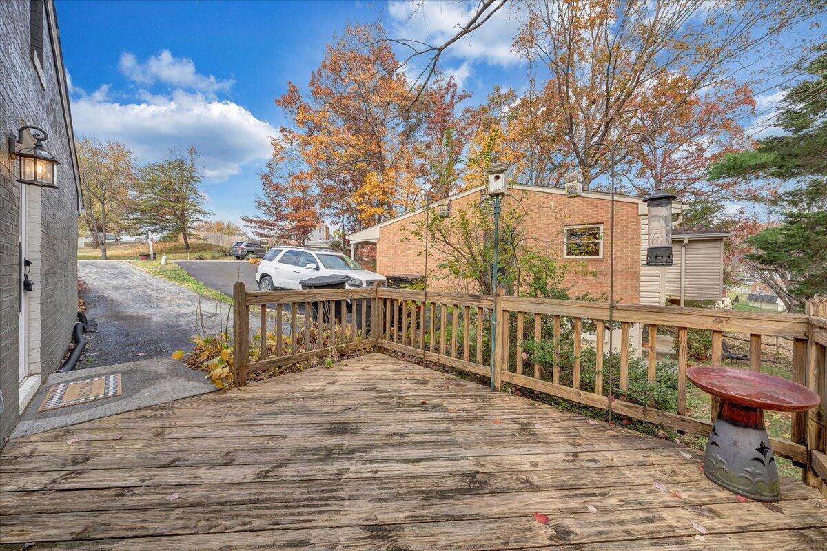 5137 Waxmyrtle DR