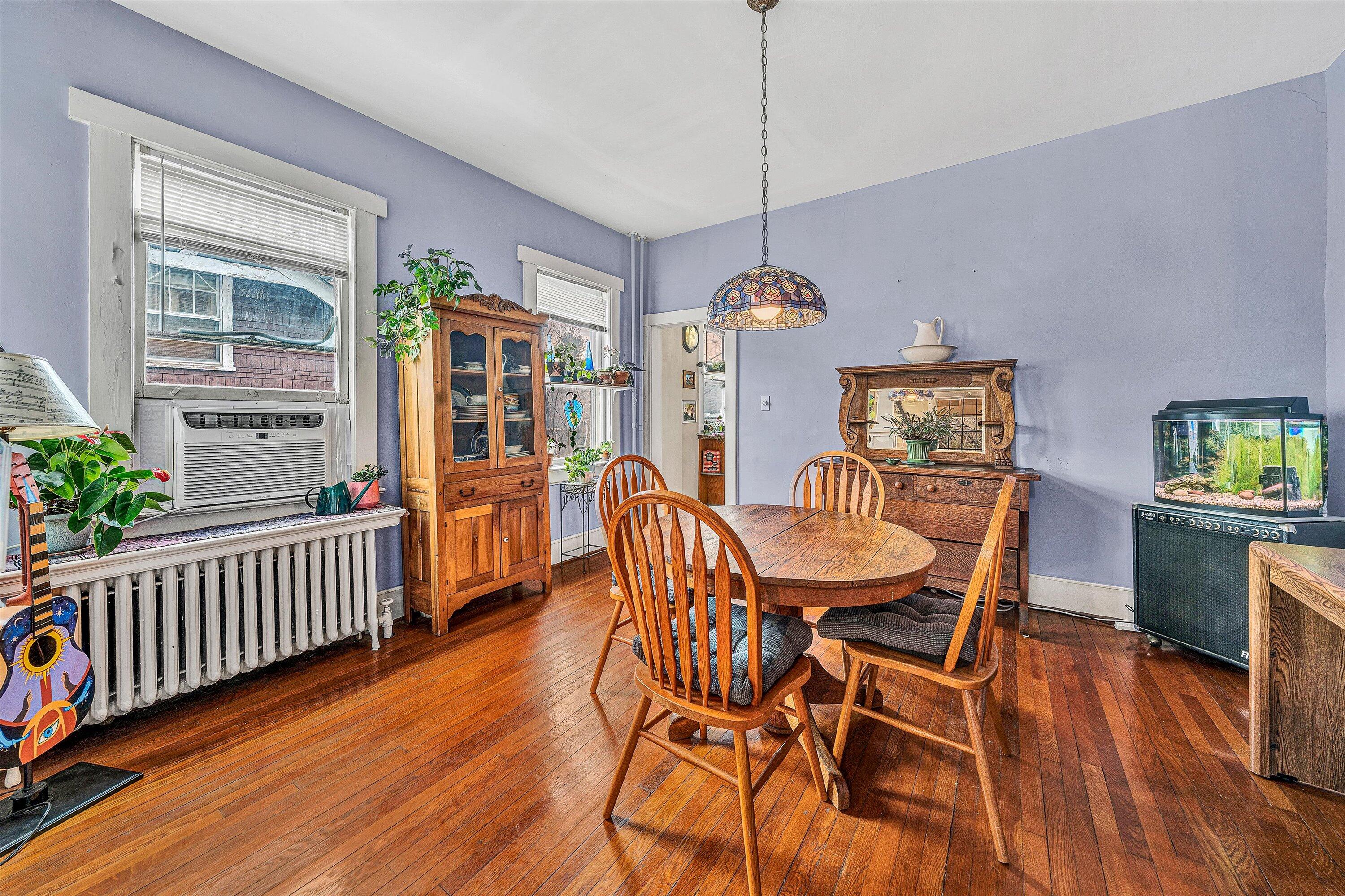 1826 Cambridge AVE SW