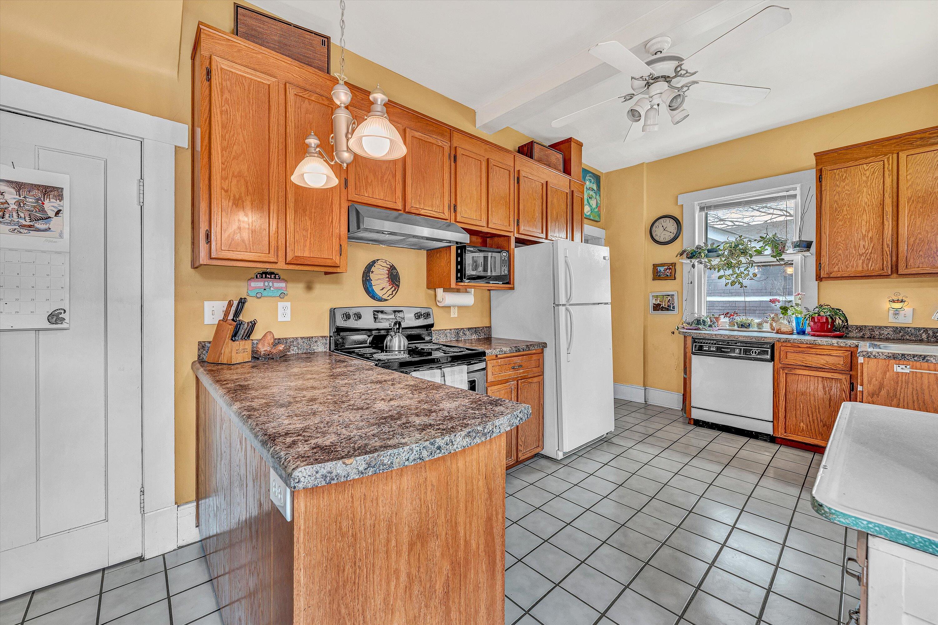 1826 Cambridge AVE SW