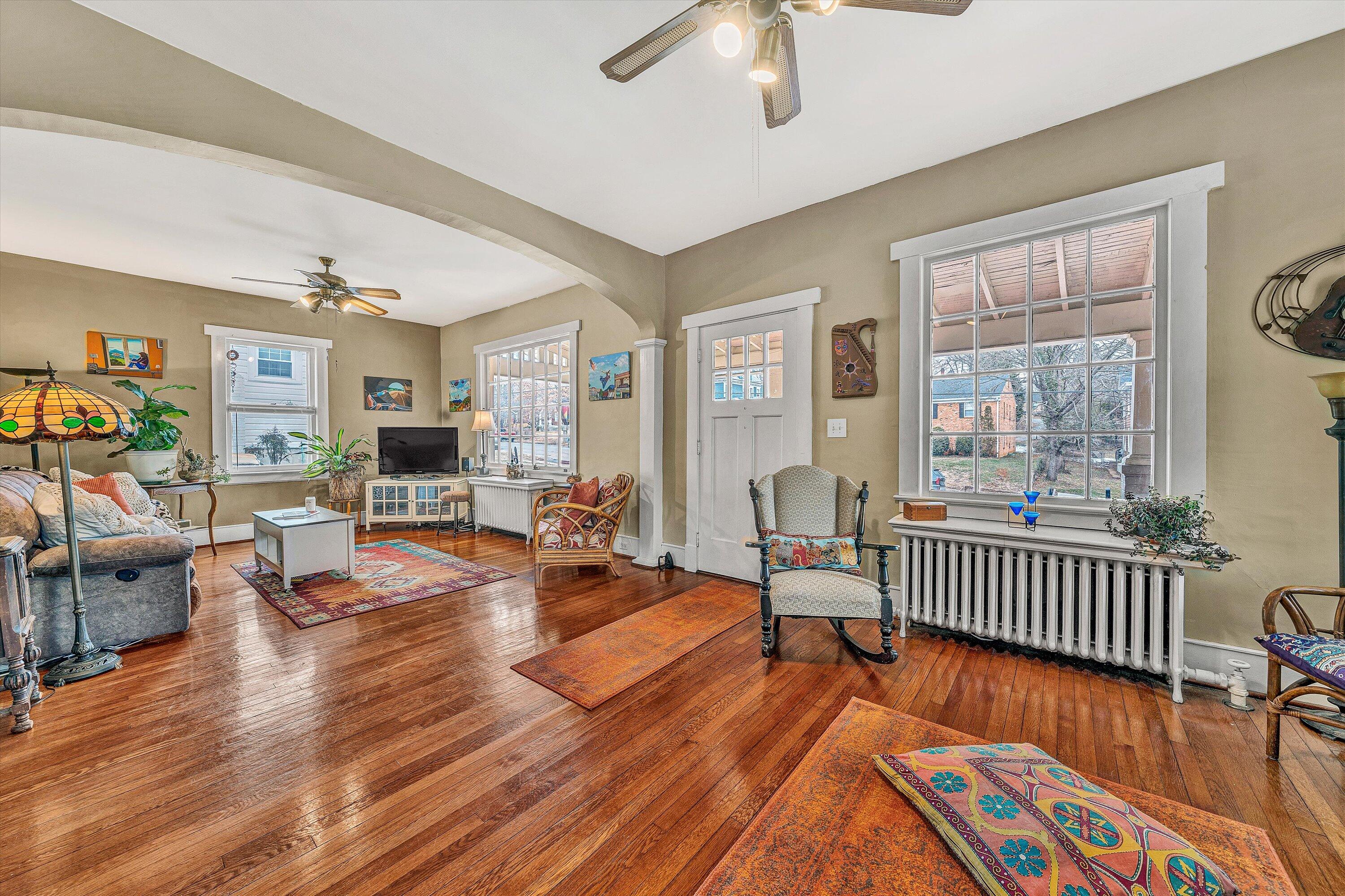 1826 Cambridge AVE SW