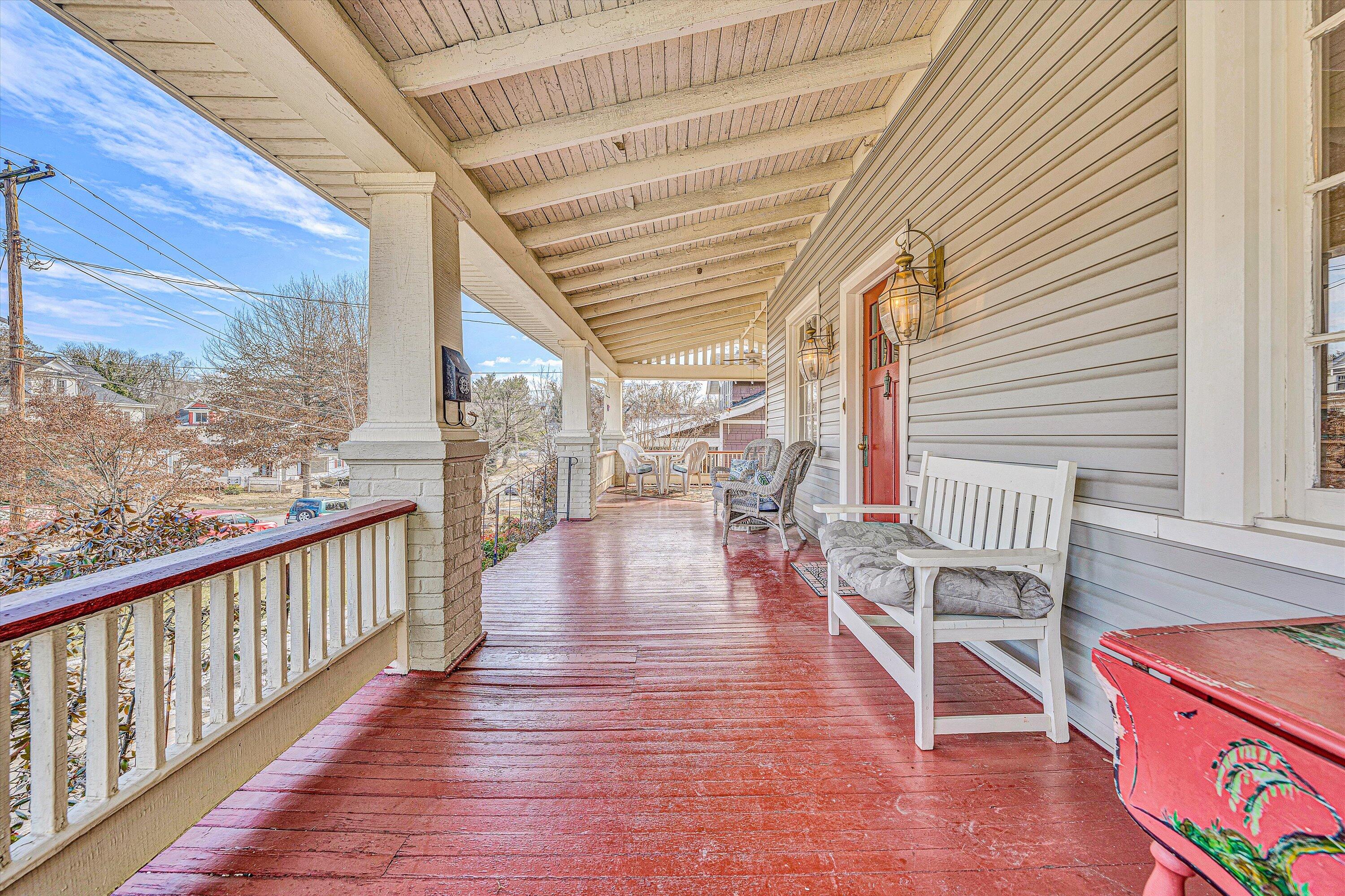 1826 Cambridge AVE SW