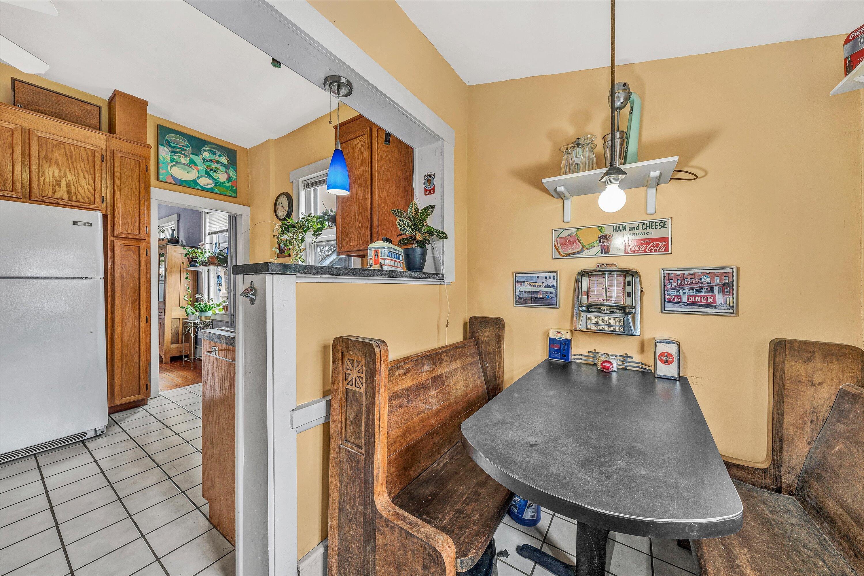 1826 Cambridge AVE SW