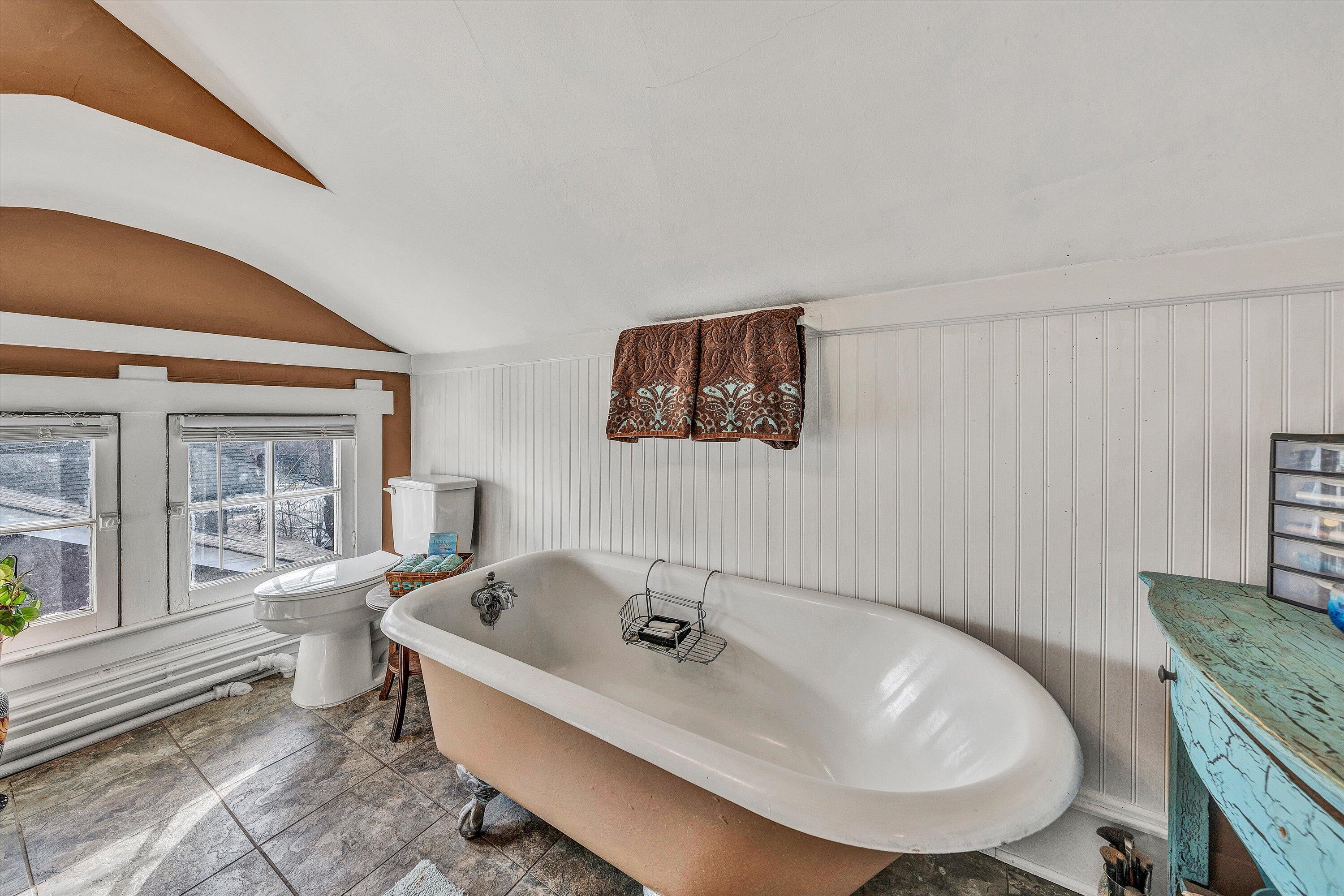 1826 Cambridge AVE SW