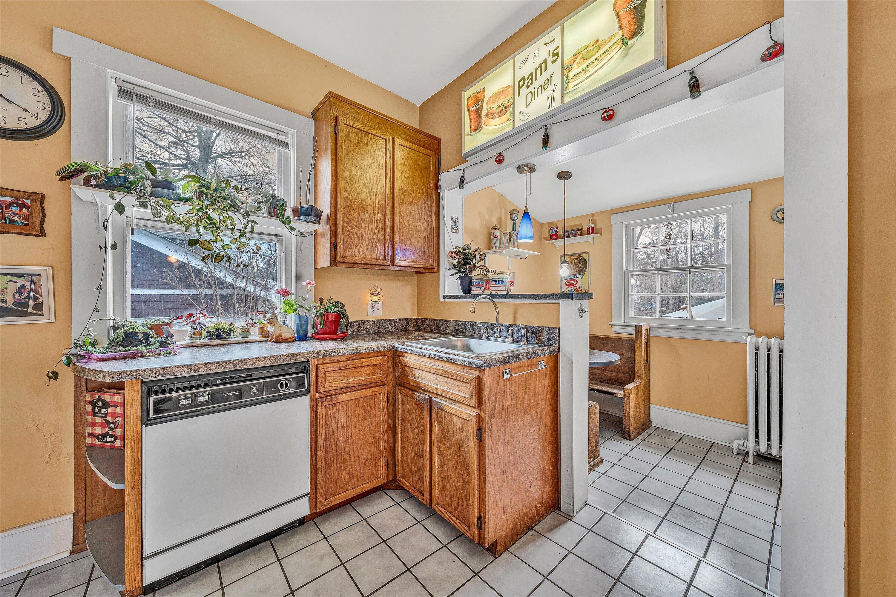 1826 Cambridge AVE SW