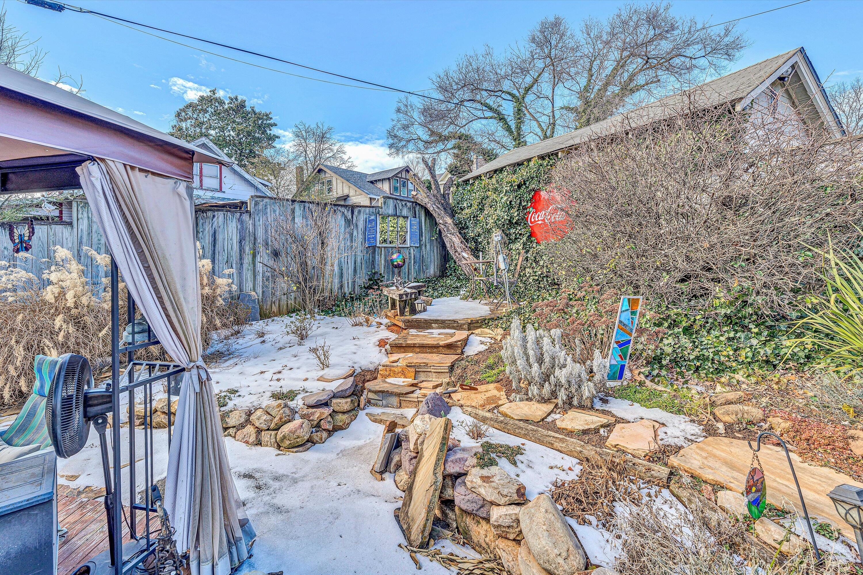 1826 Cambridge AVE SW