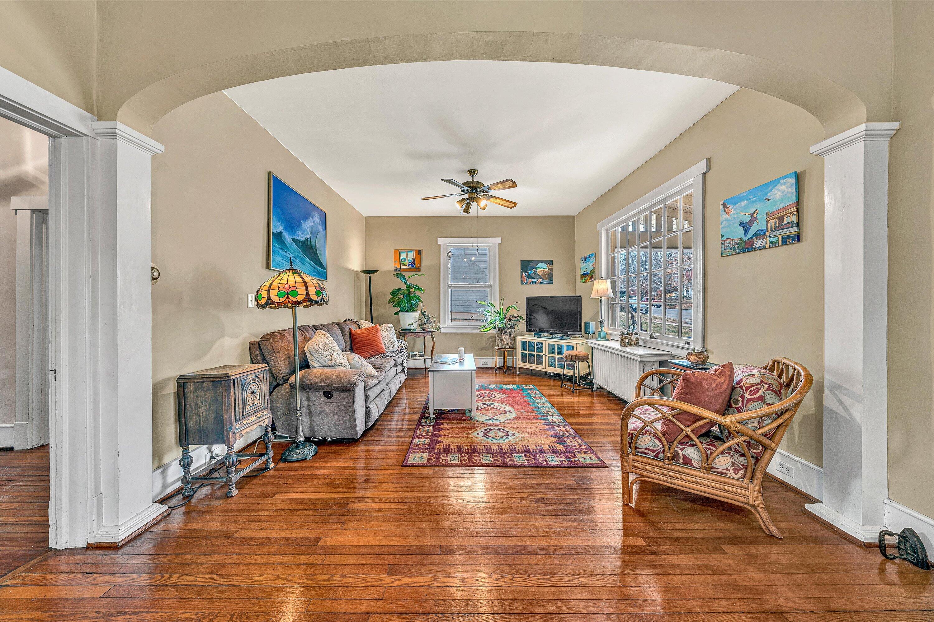 1826 Cambridge AVE SW