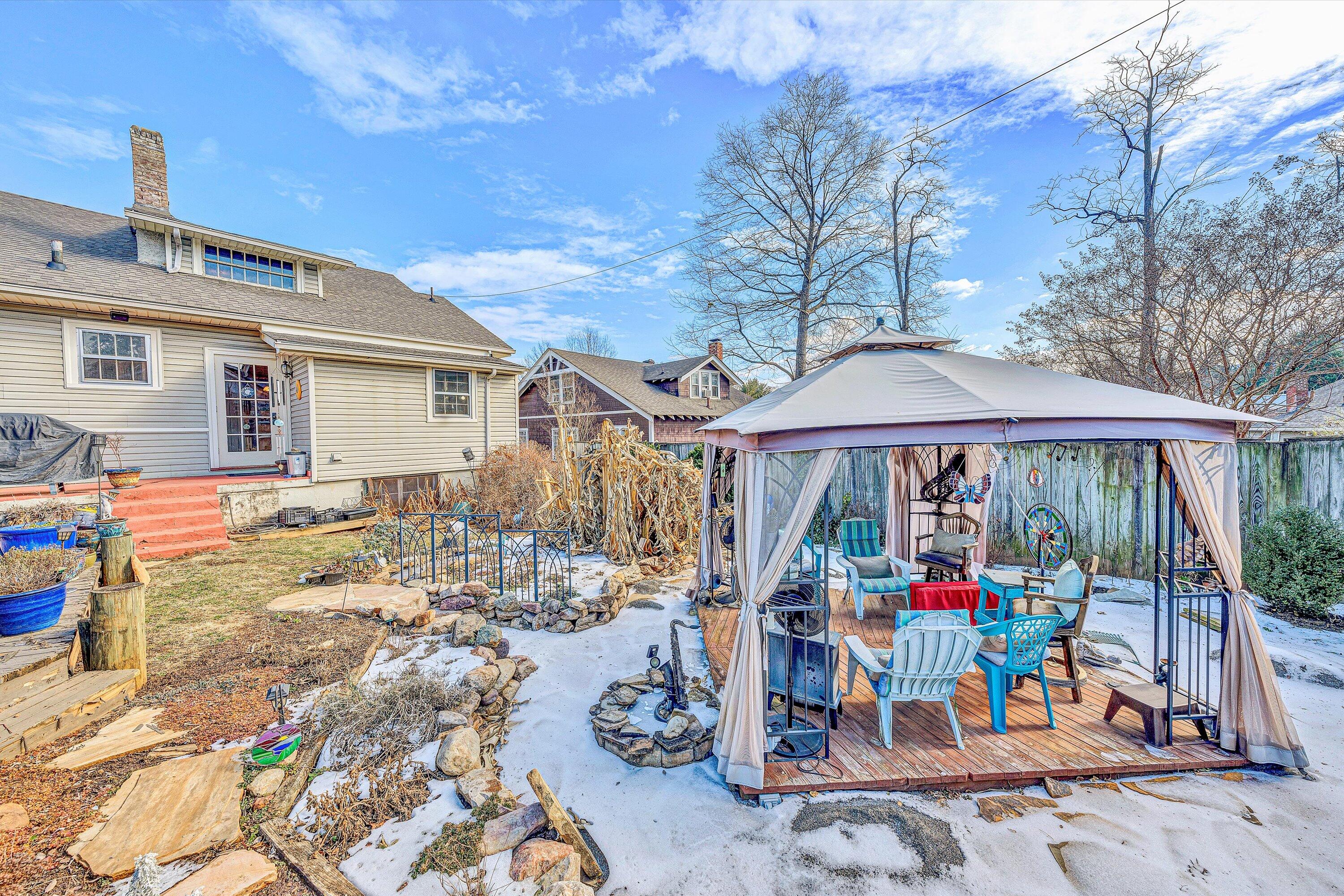 1826 Cambridge AVE SW