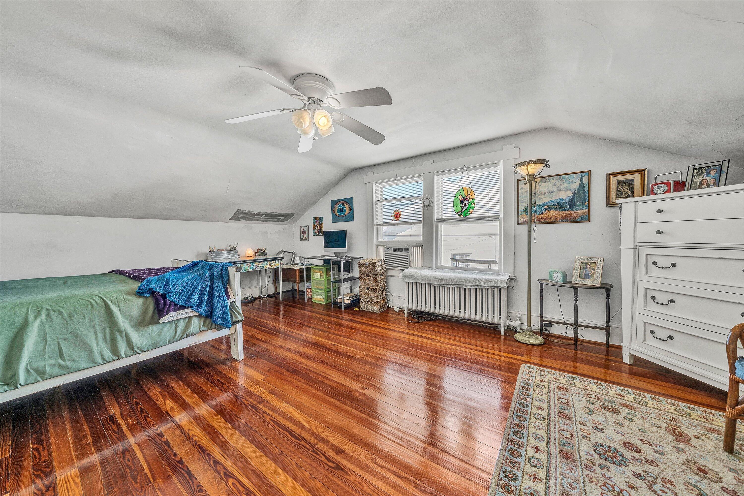 1826 Cambridge AVE SW