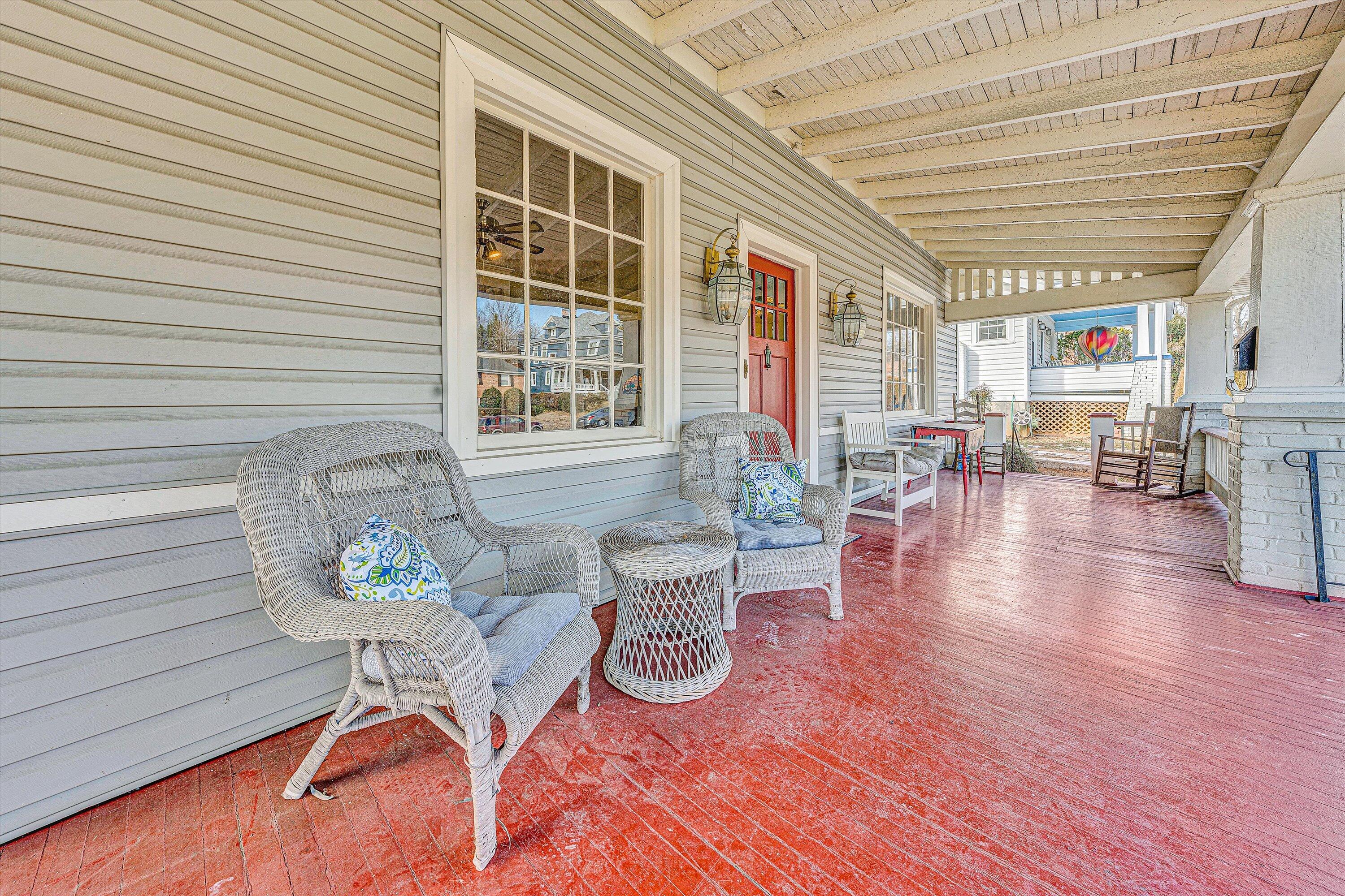 1826 Cambridge AVE SW