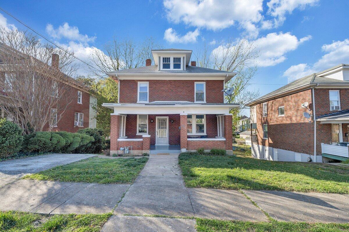 716 Montrose AVE SE