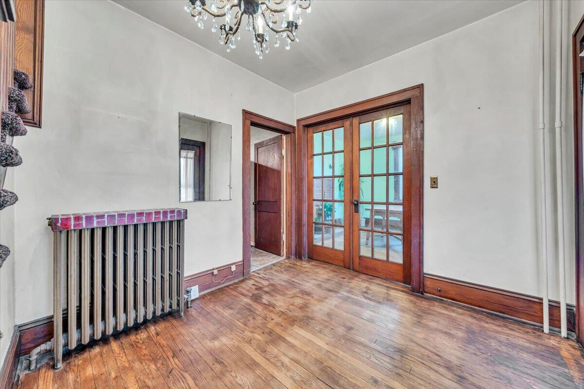 716 Montrose AVE SE