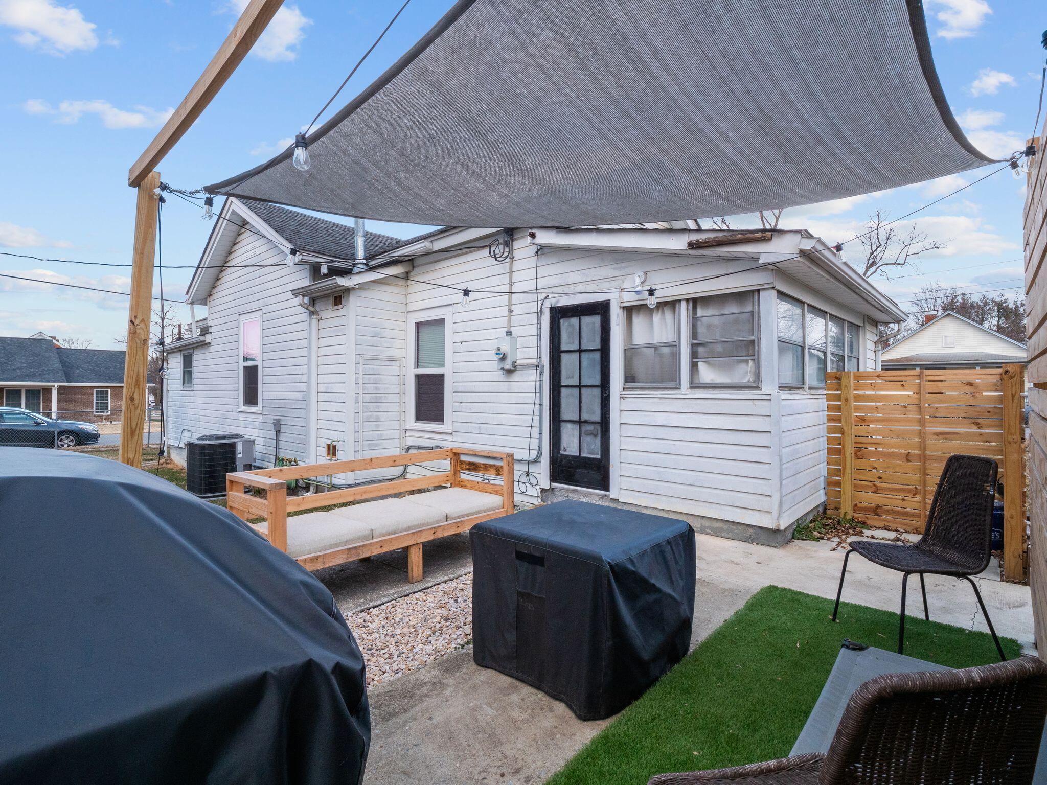 303 E Madison AVE