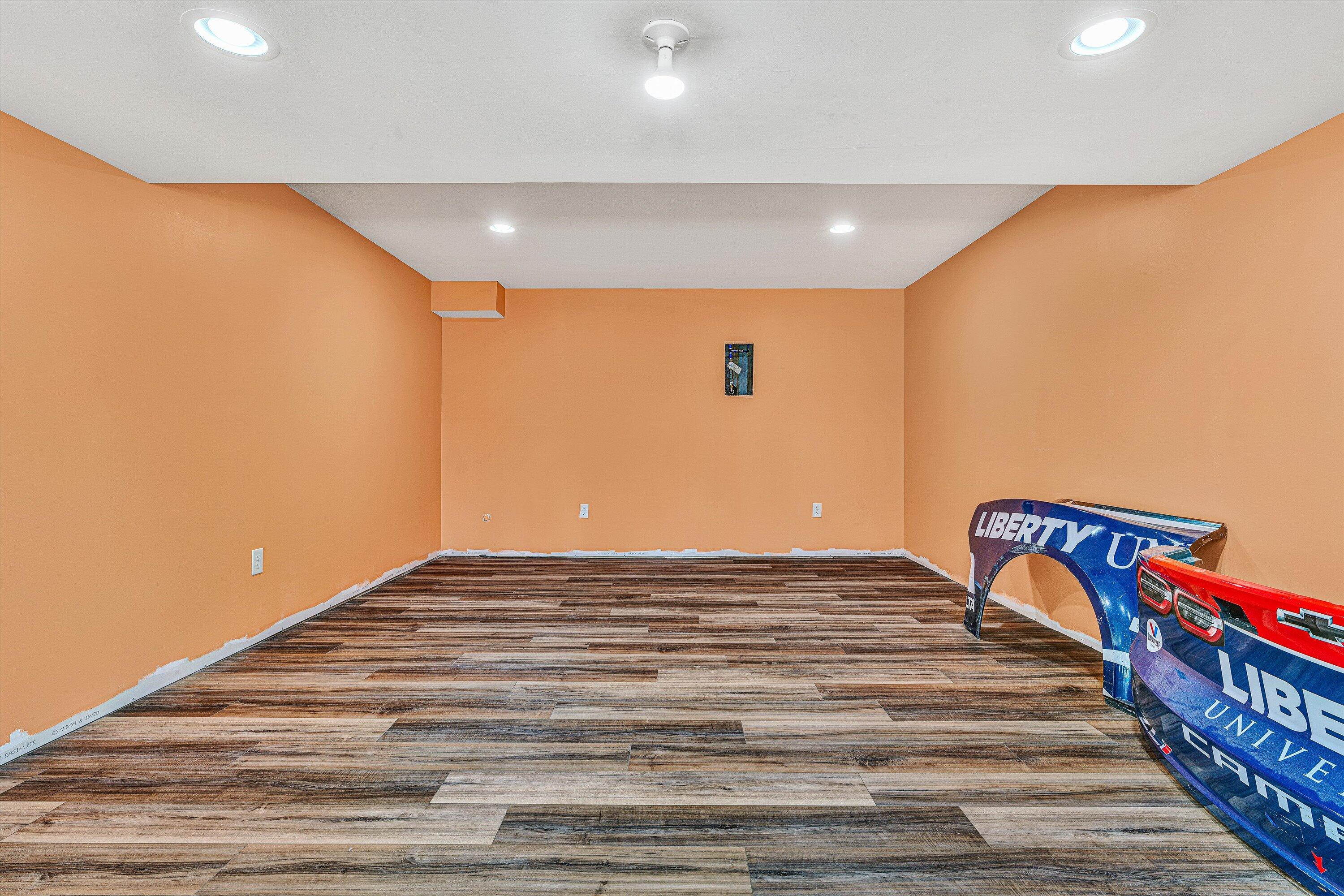 383 W Glade TRL