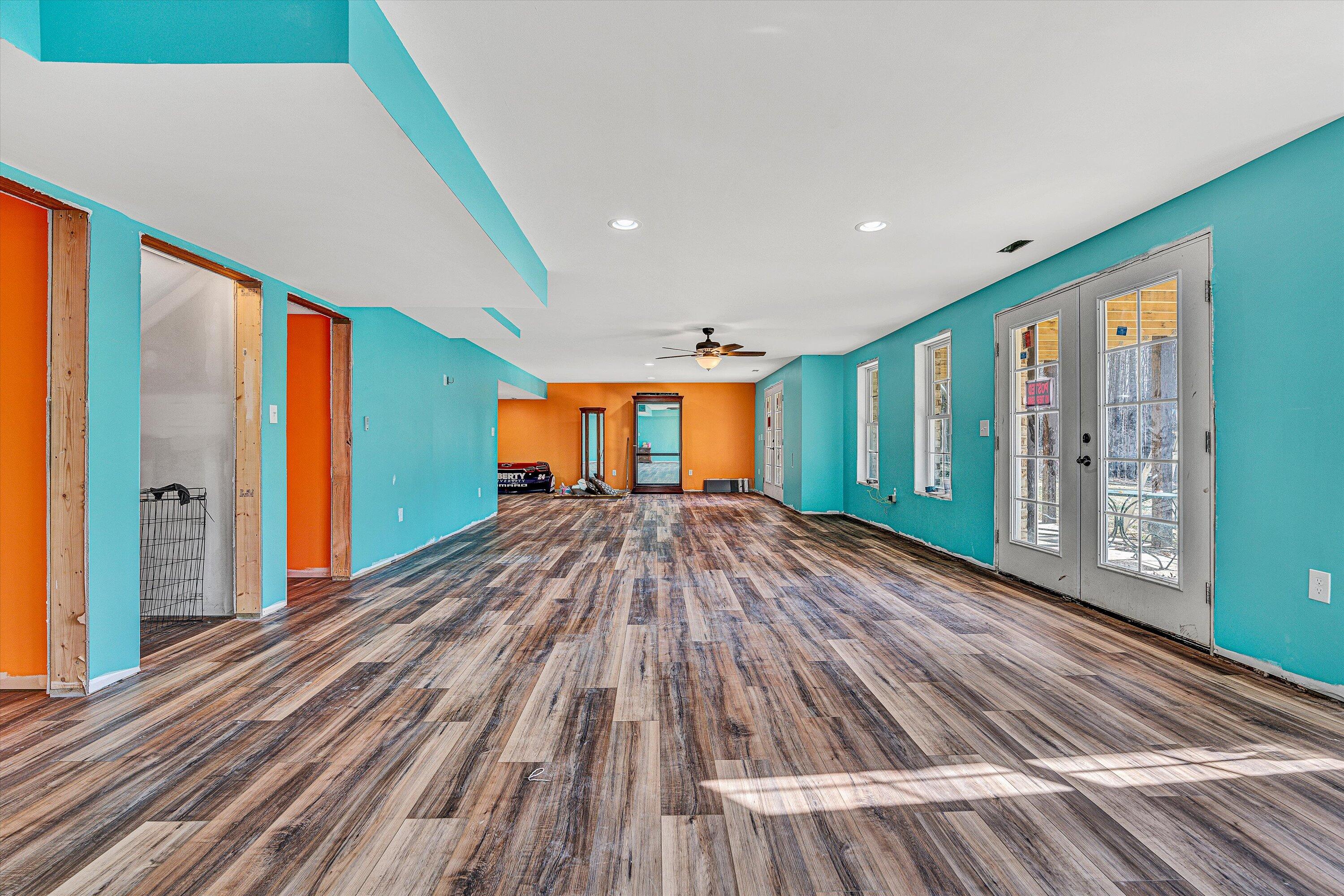 383 W Glade TRL