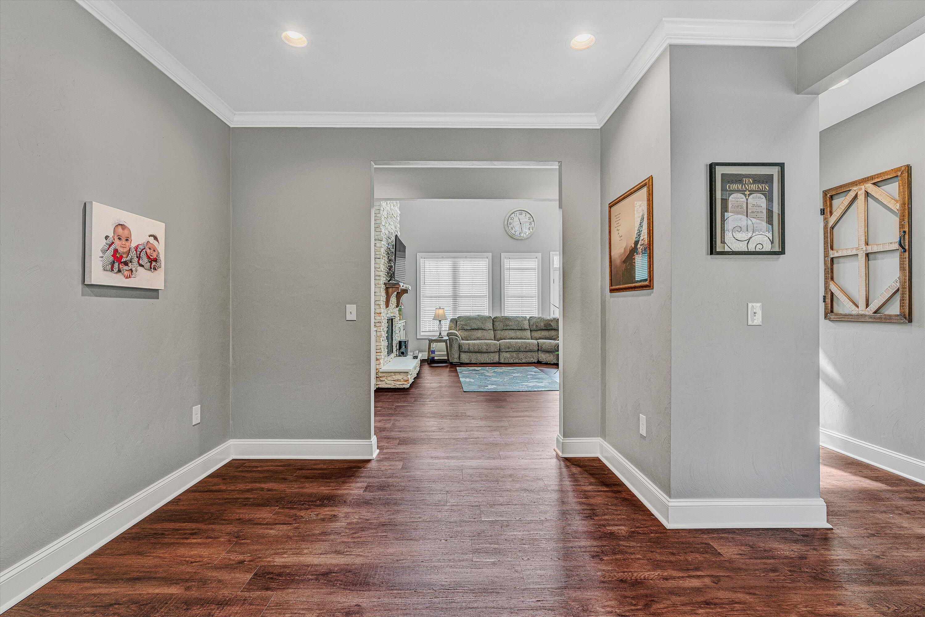 383 W Glade TRL