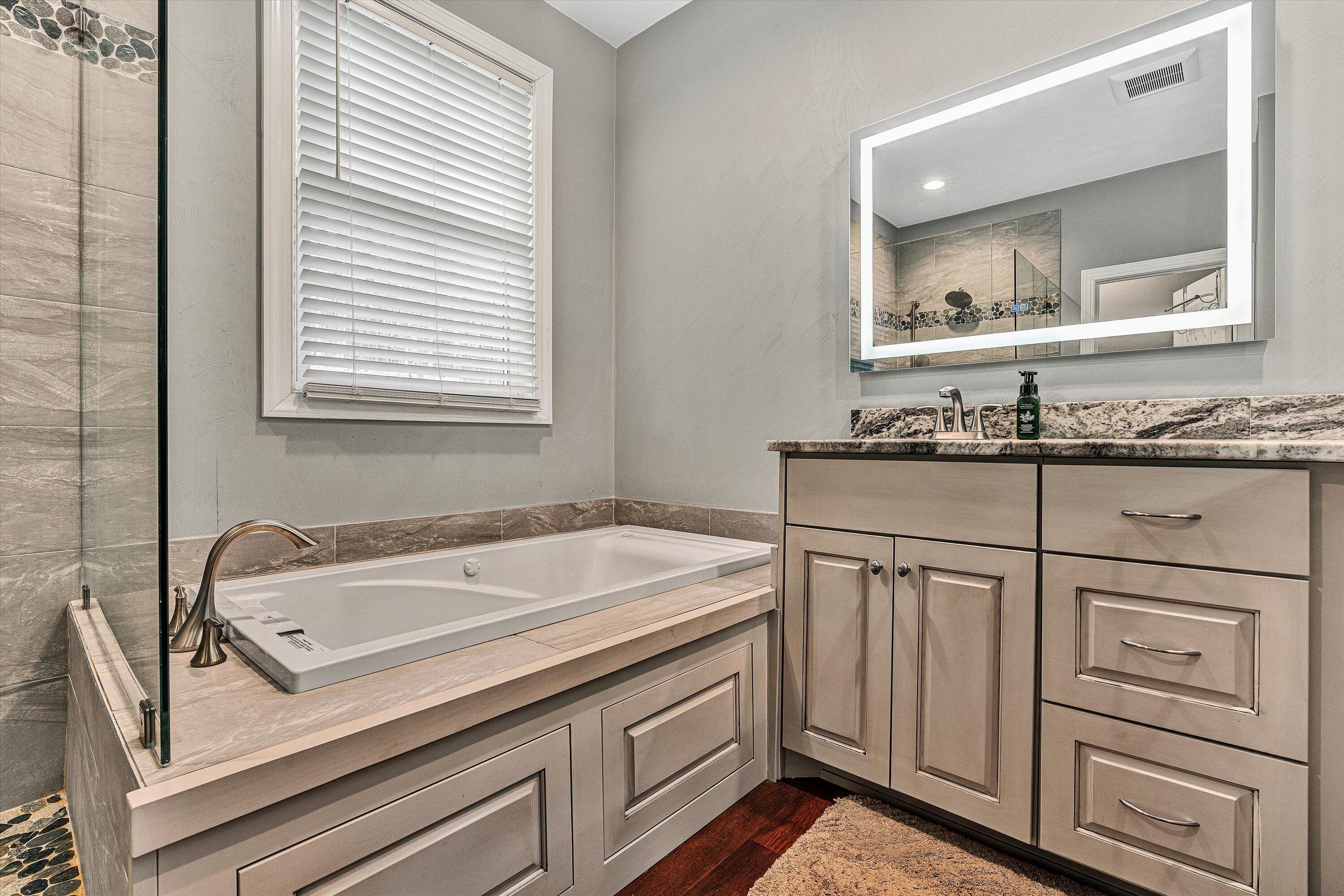 383 W Glade TRL
