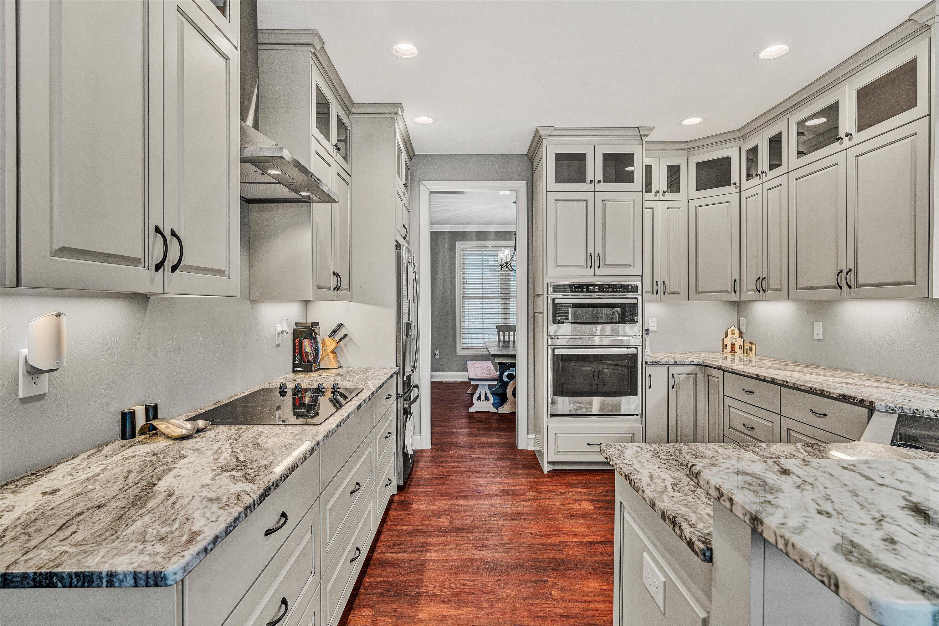 383 W Glade TRL