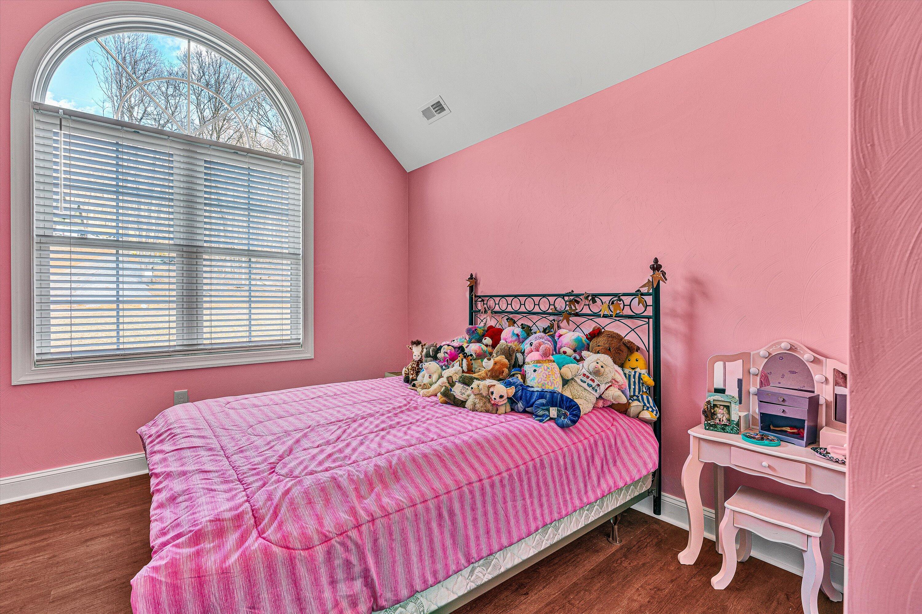 383 W Glade TRL