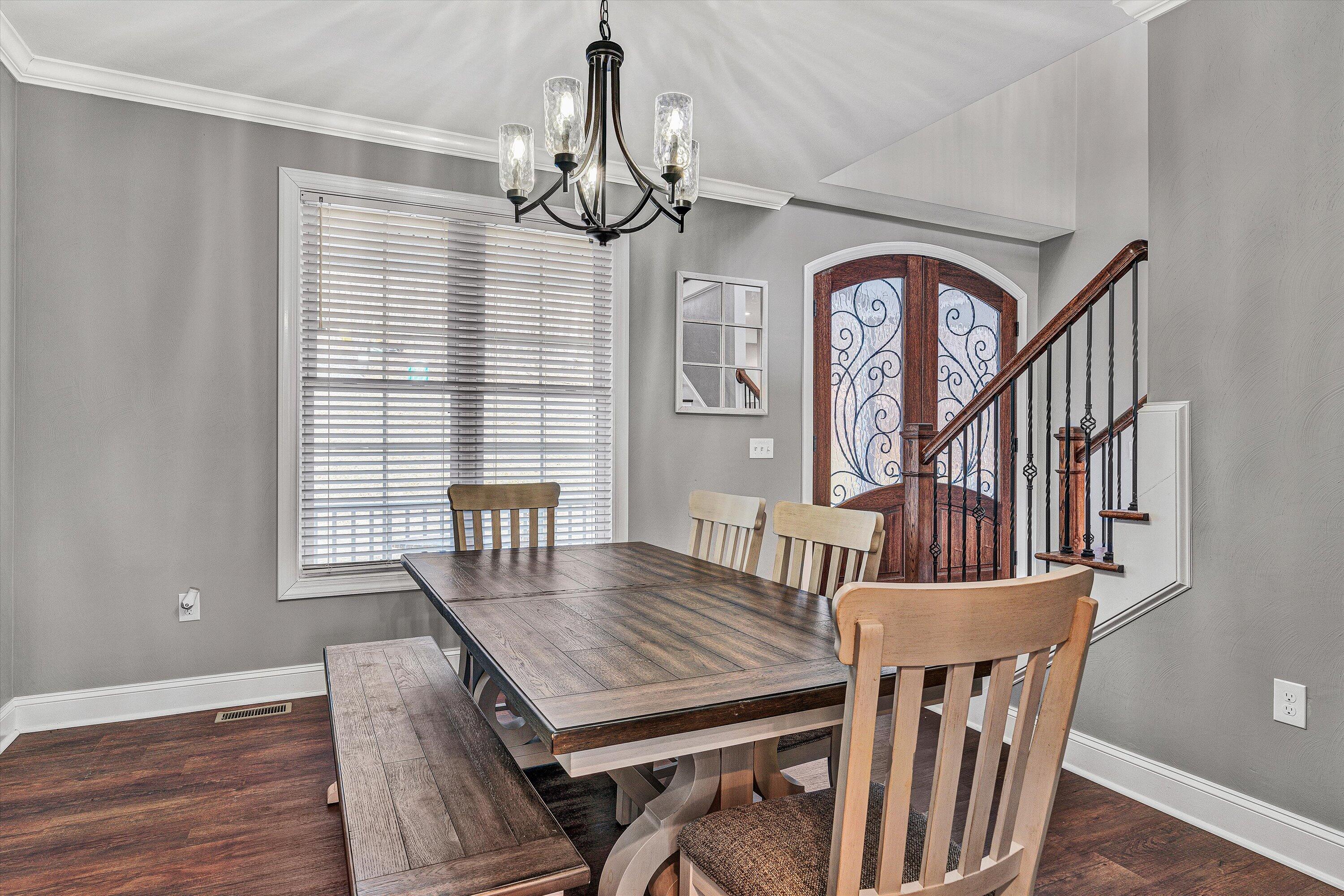 383 W Glade TRL