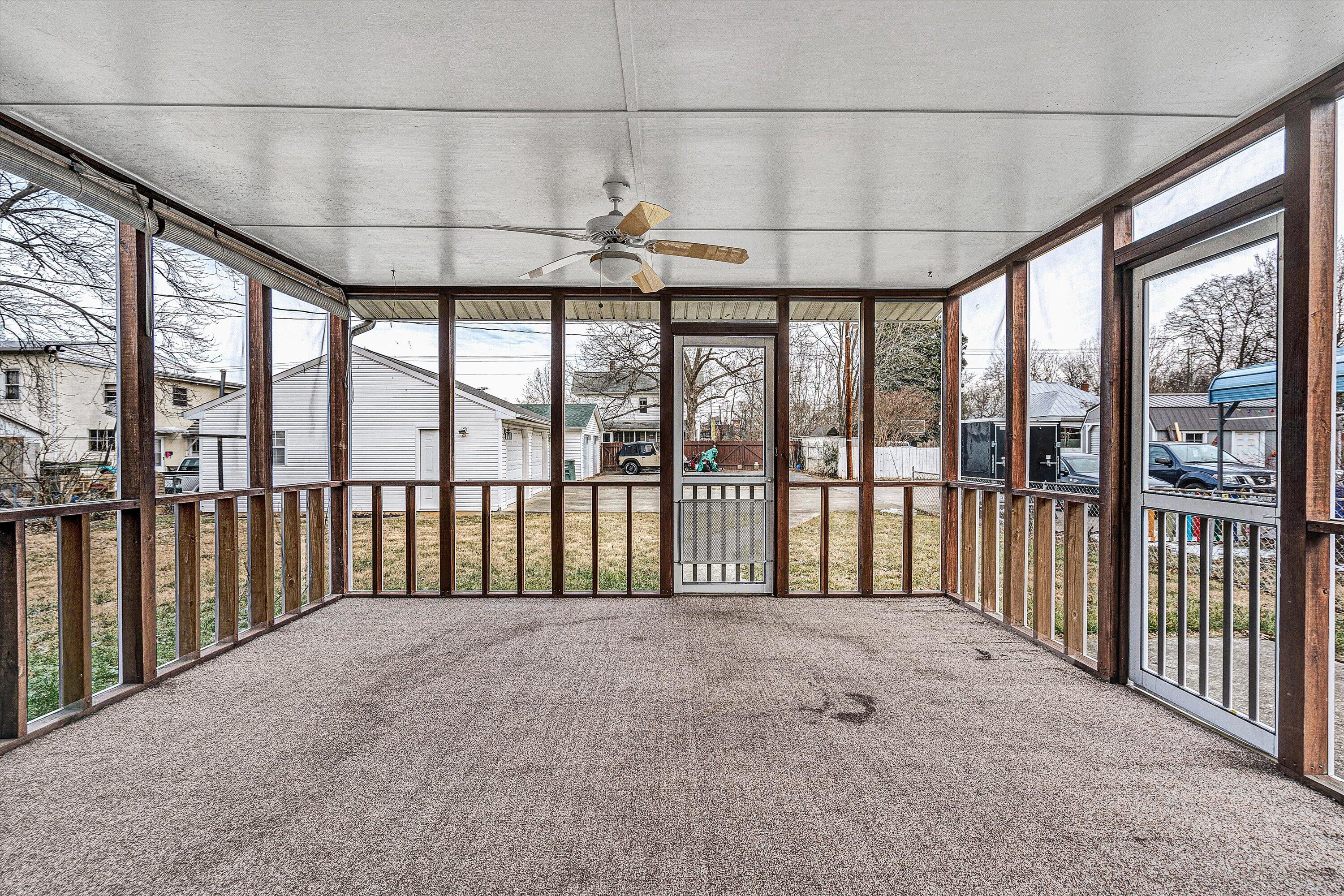 305 Bowman AVE